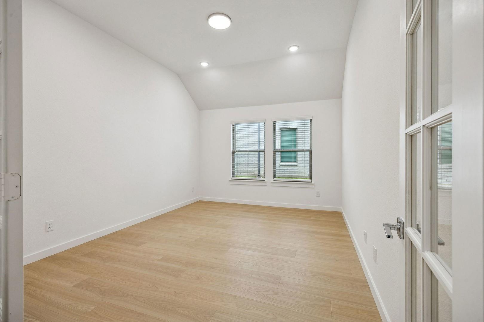 property viewer photo 18