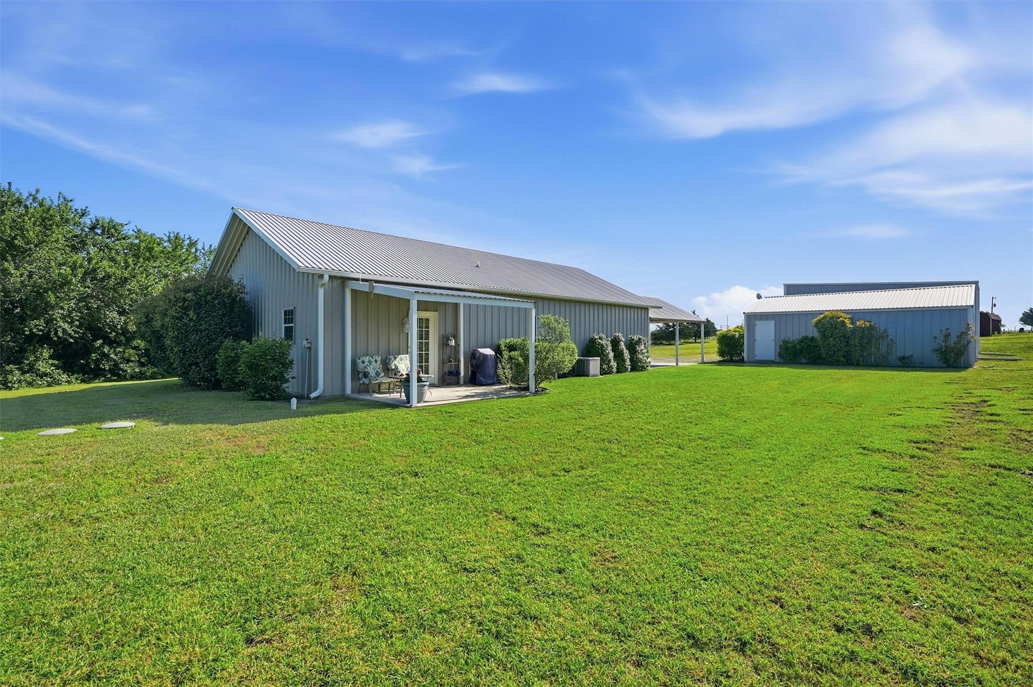 main property photo 29