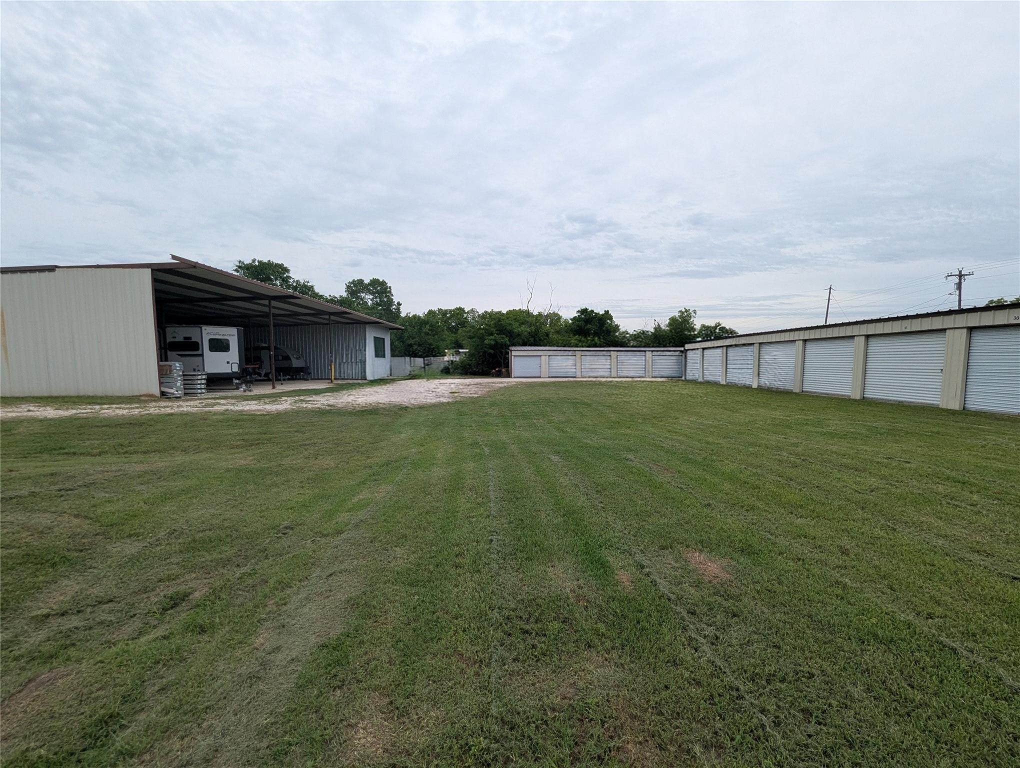 main property photo 11