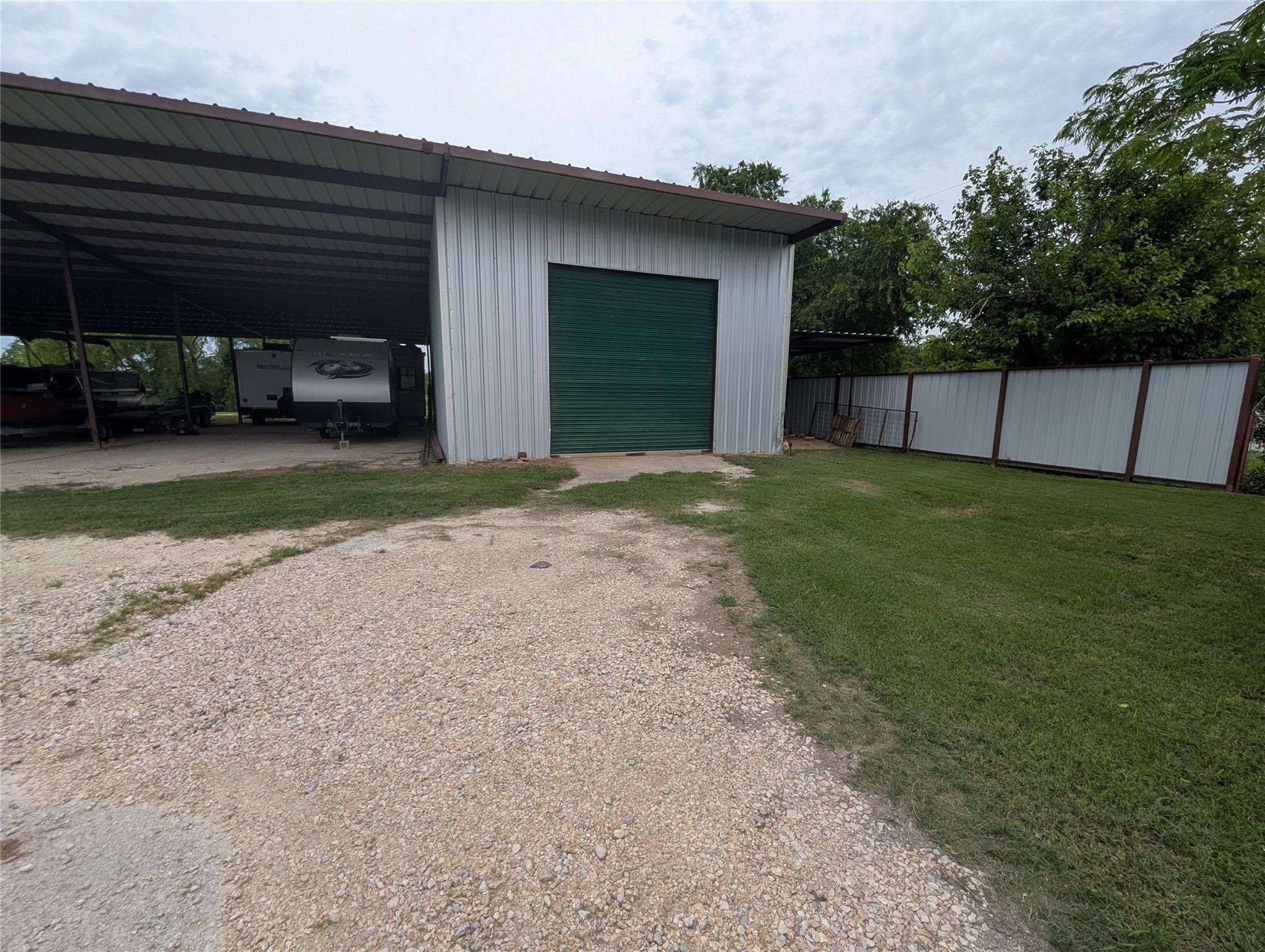 main property photo 12