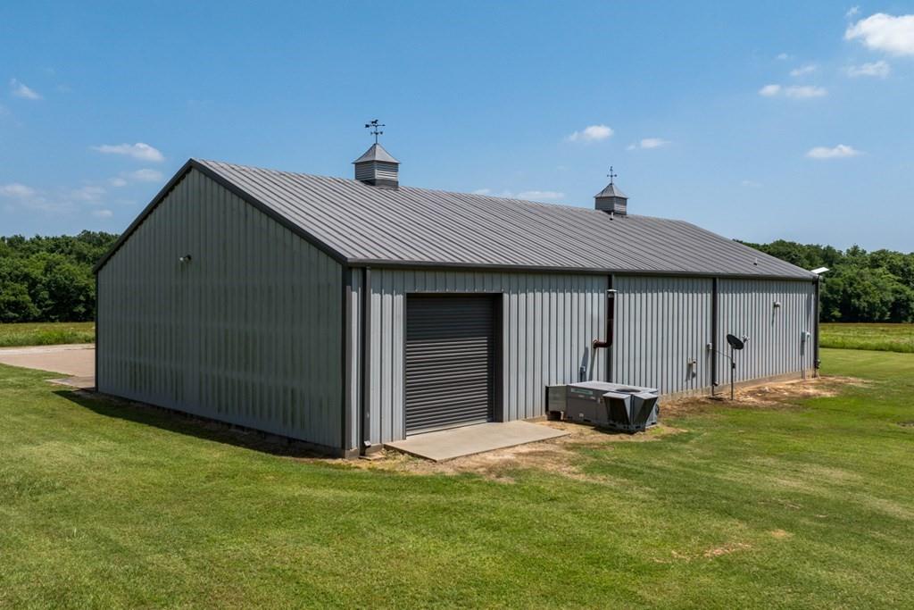 main property photo 28