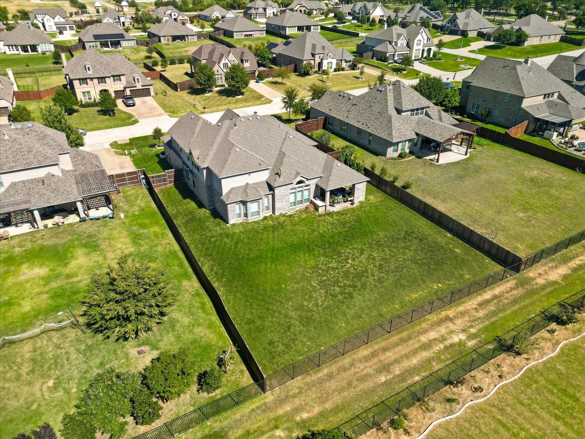 main property photo 36
