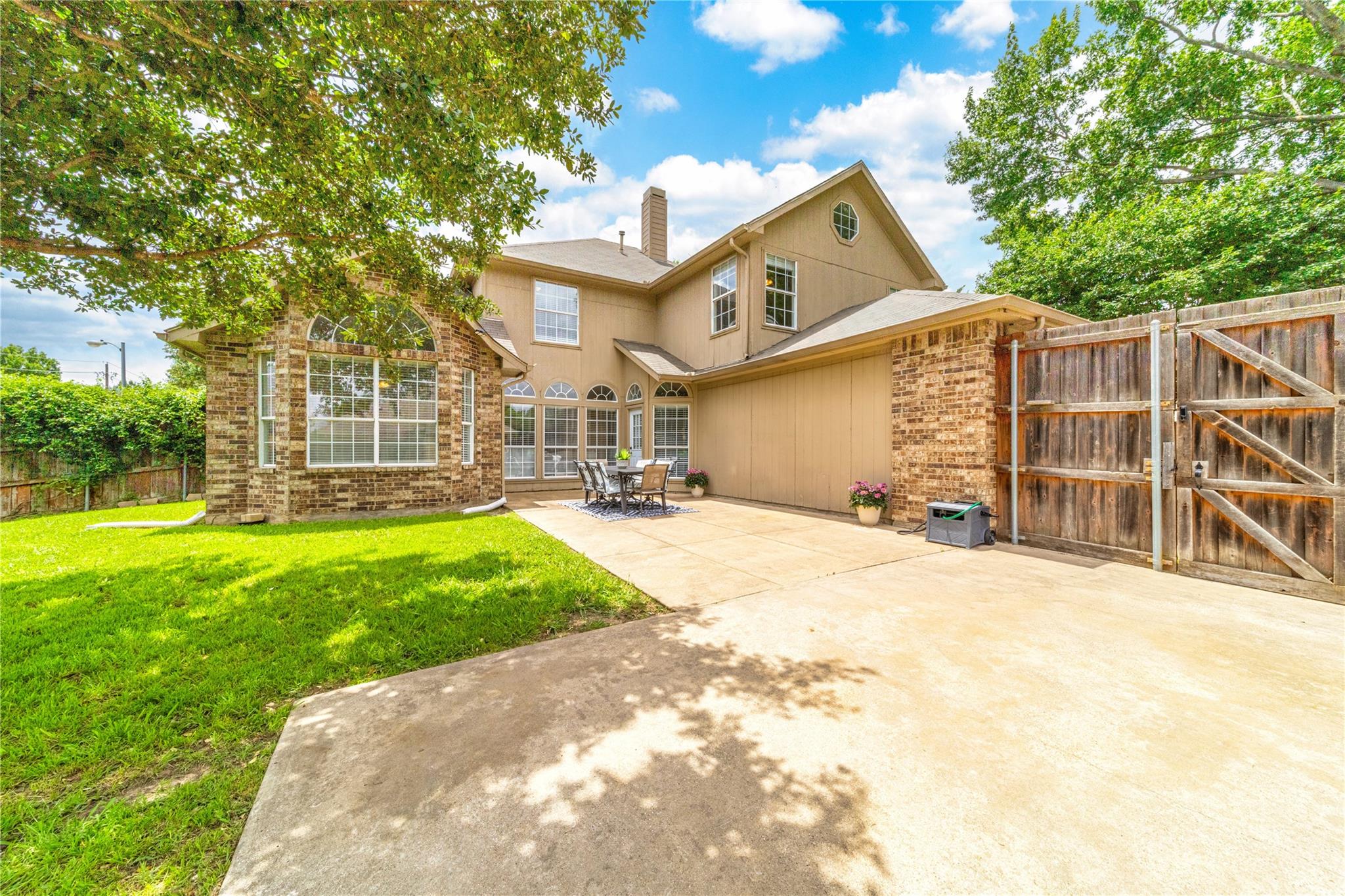 main property photo 27