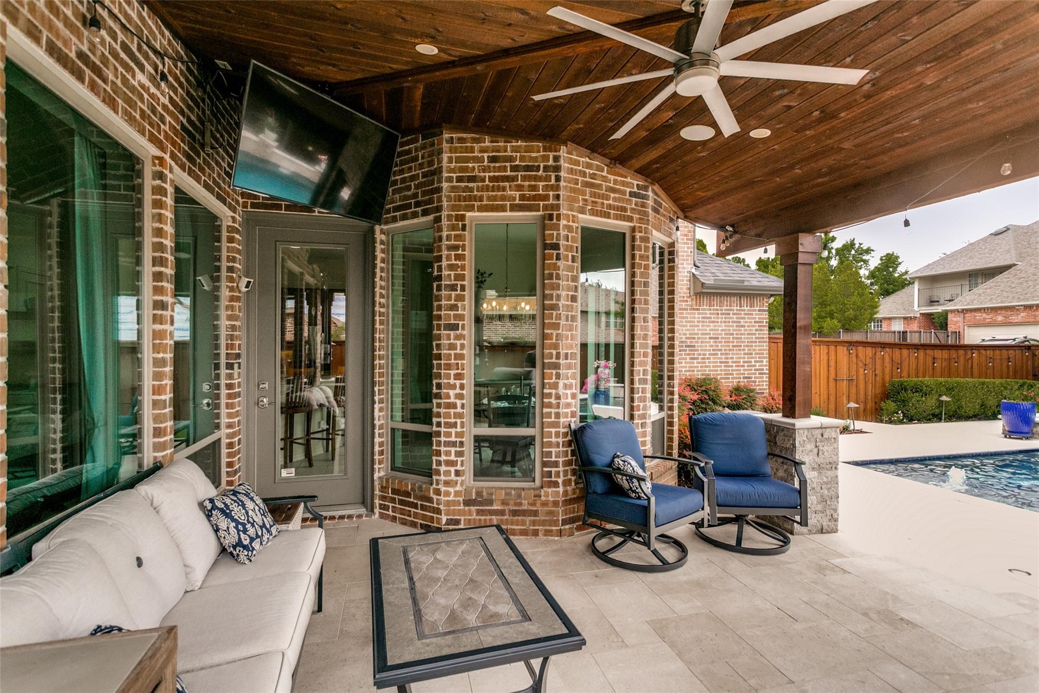 main property photo 29