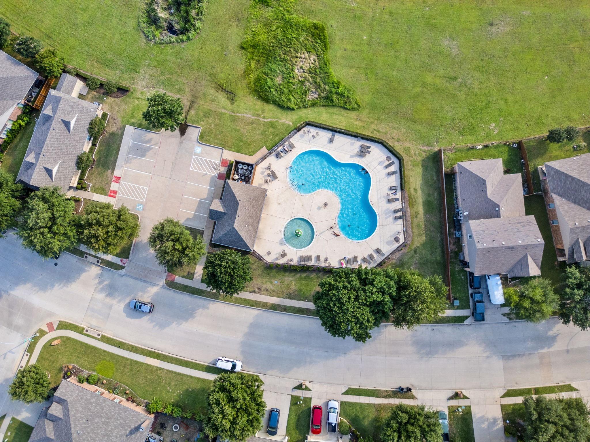 main property photo 22