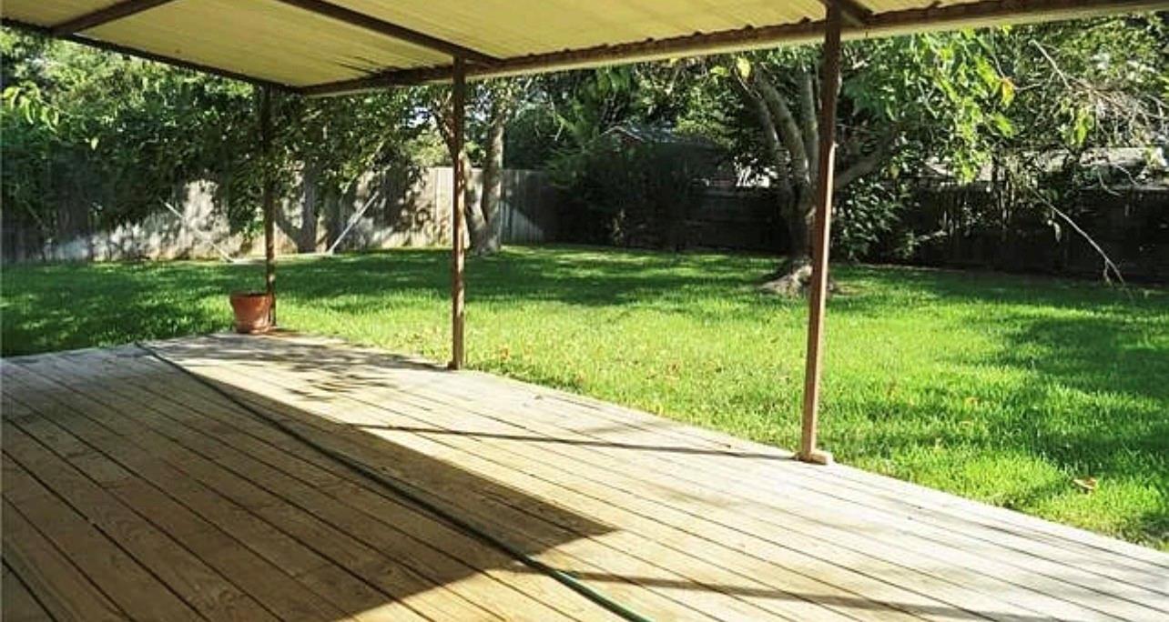 main property photo 13