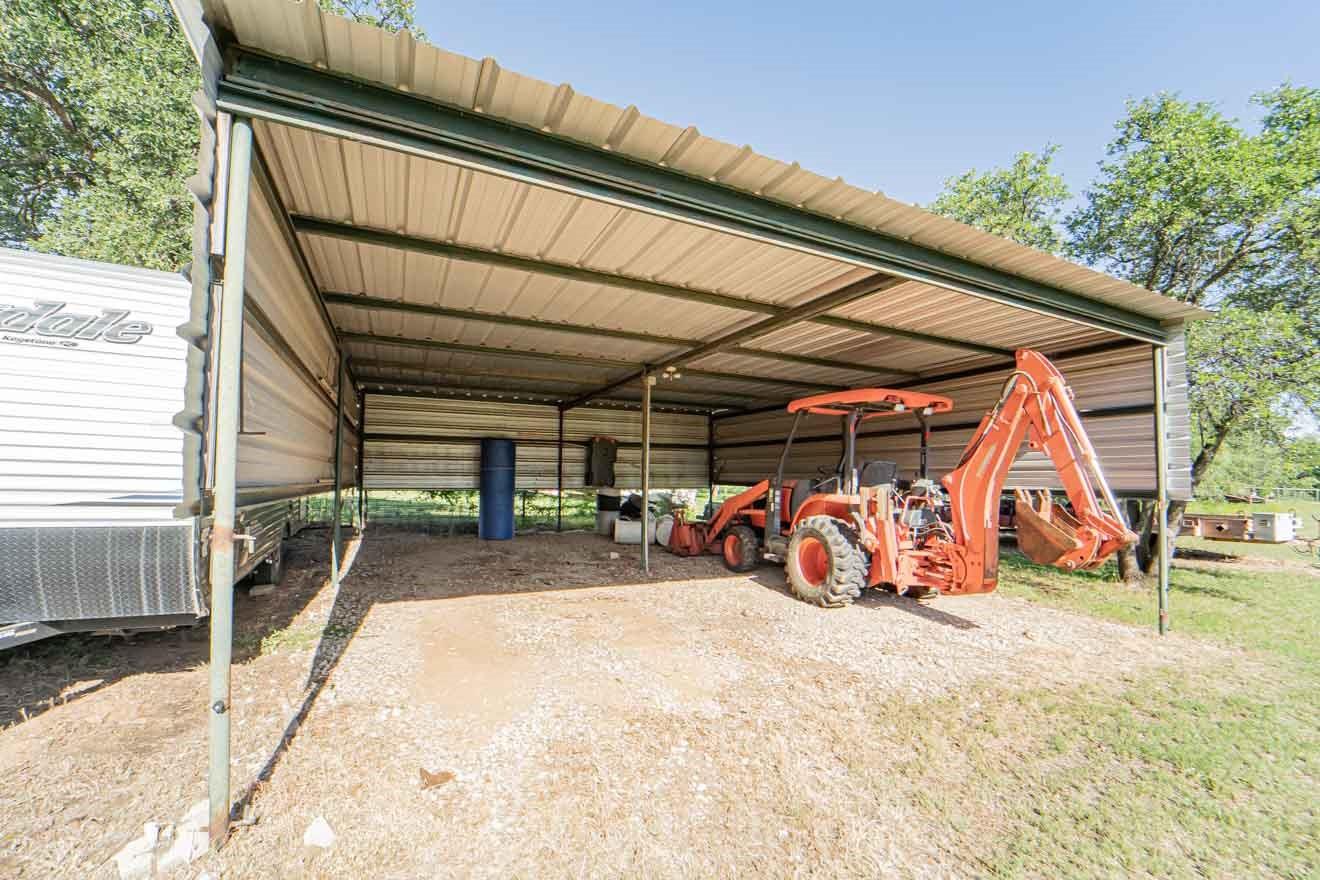 main property photo 25