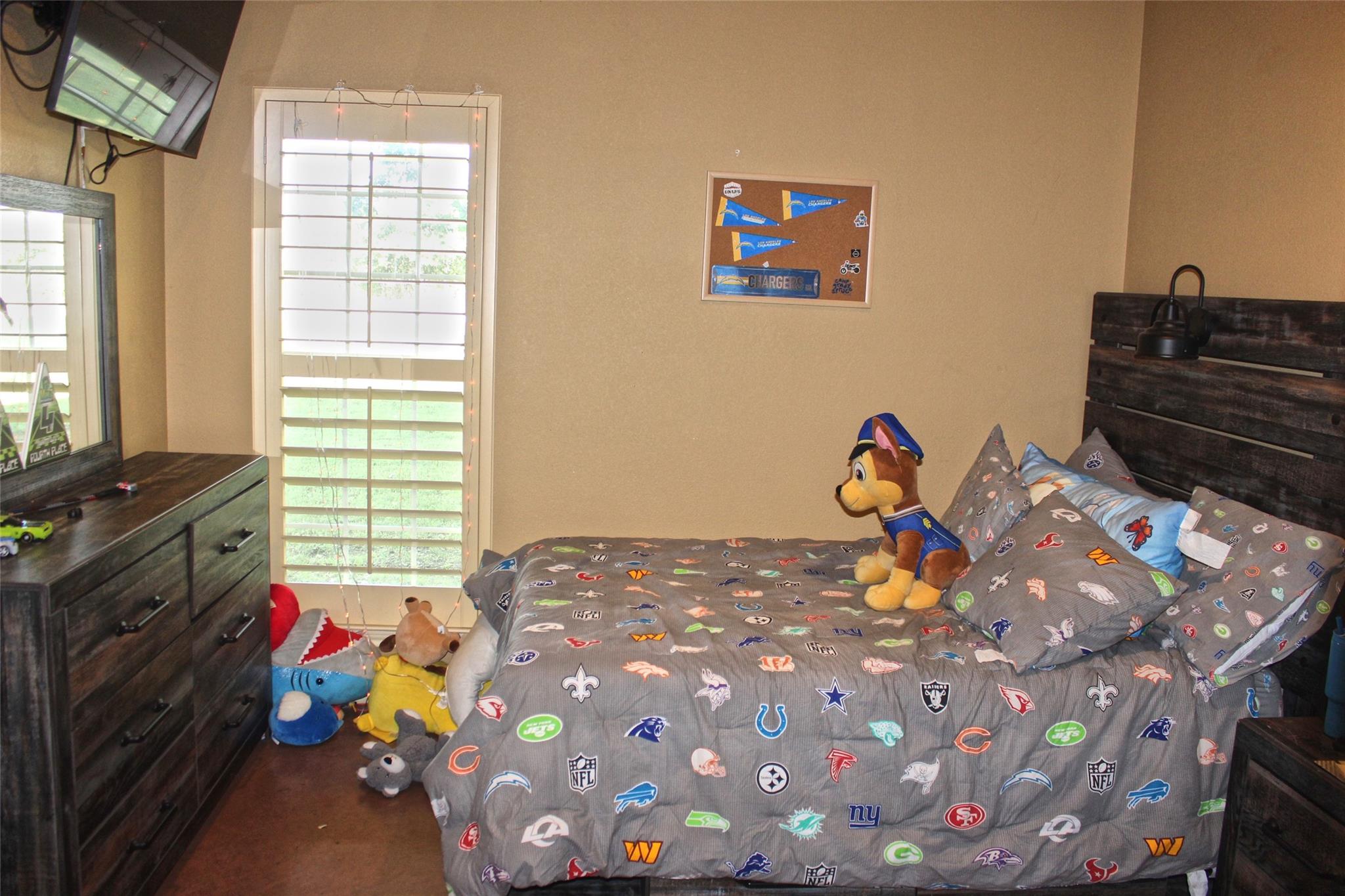main property photo 21