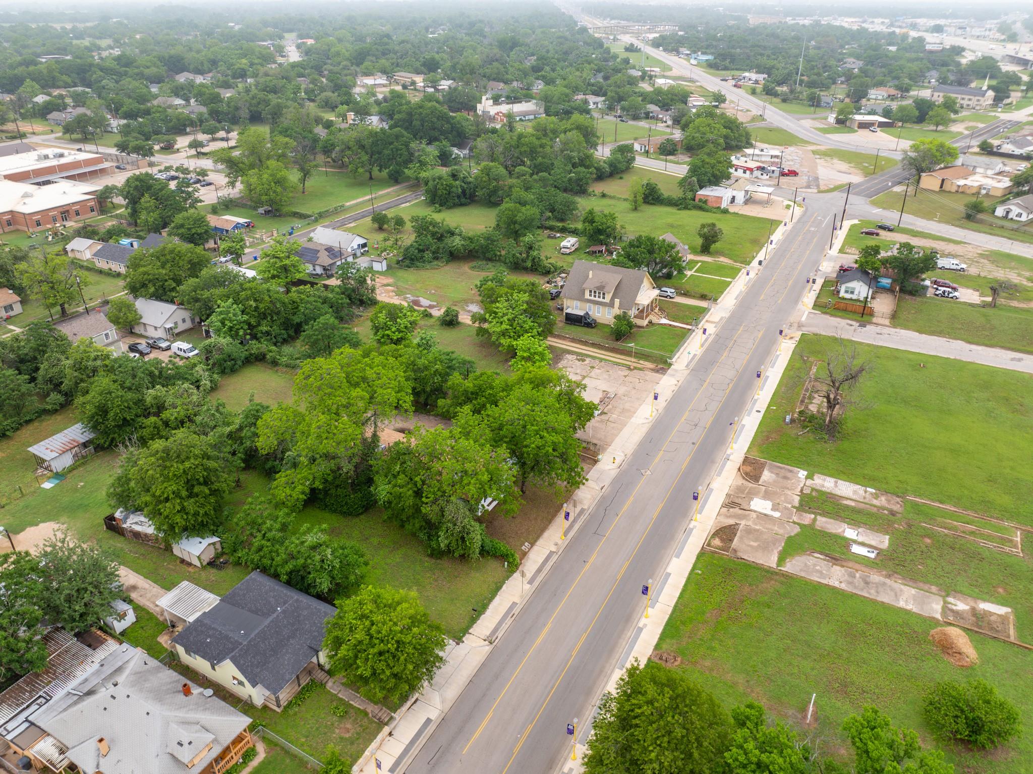 main property photo 11