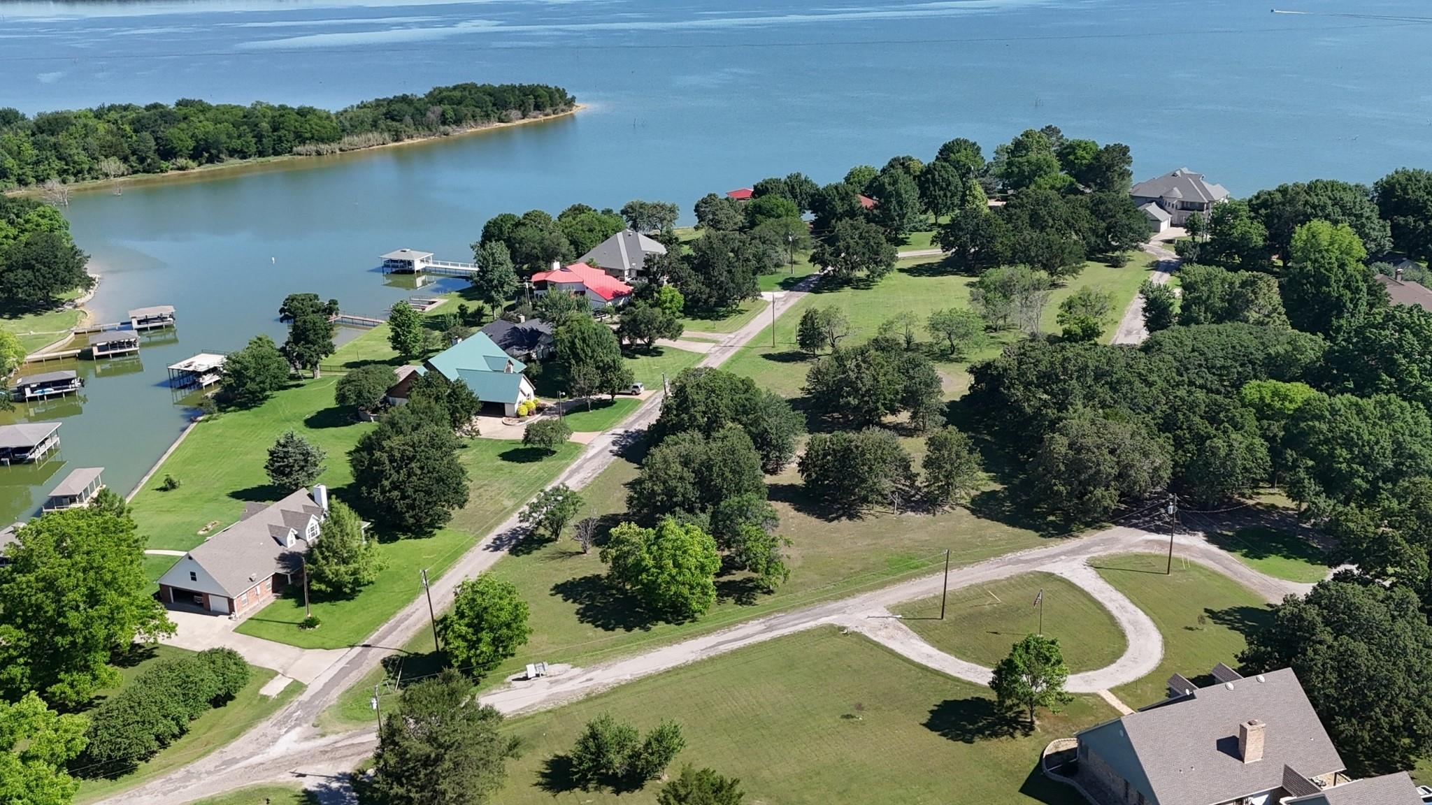 main property photo 33