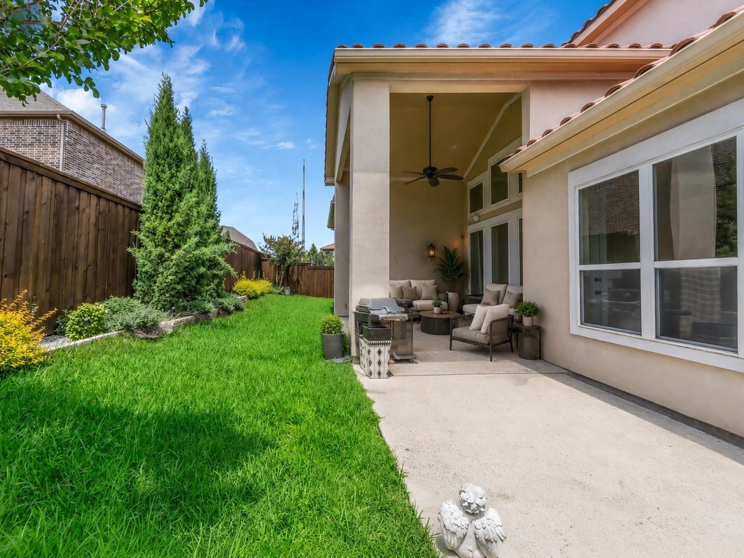 main property photo 25