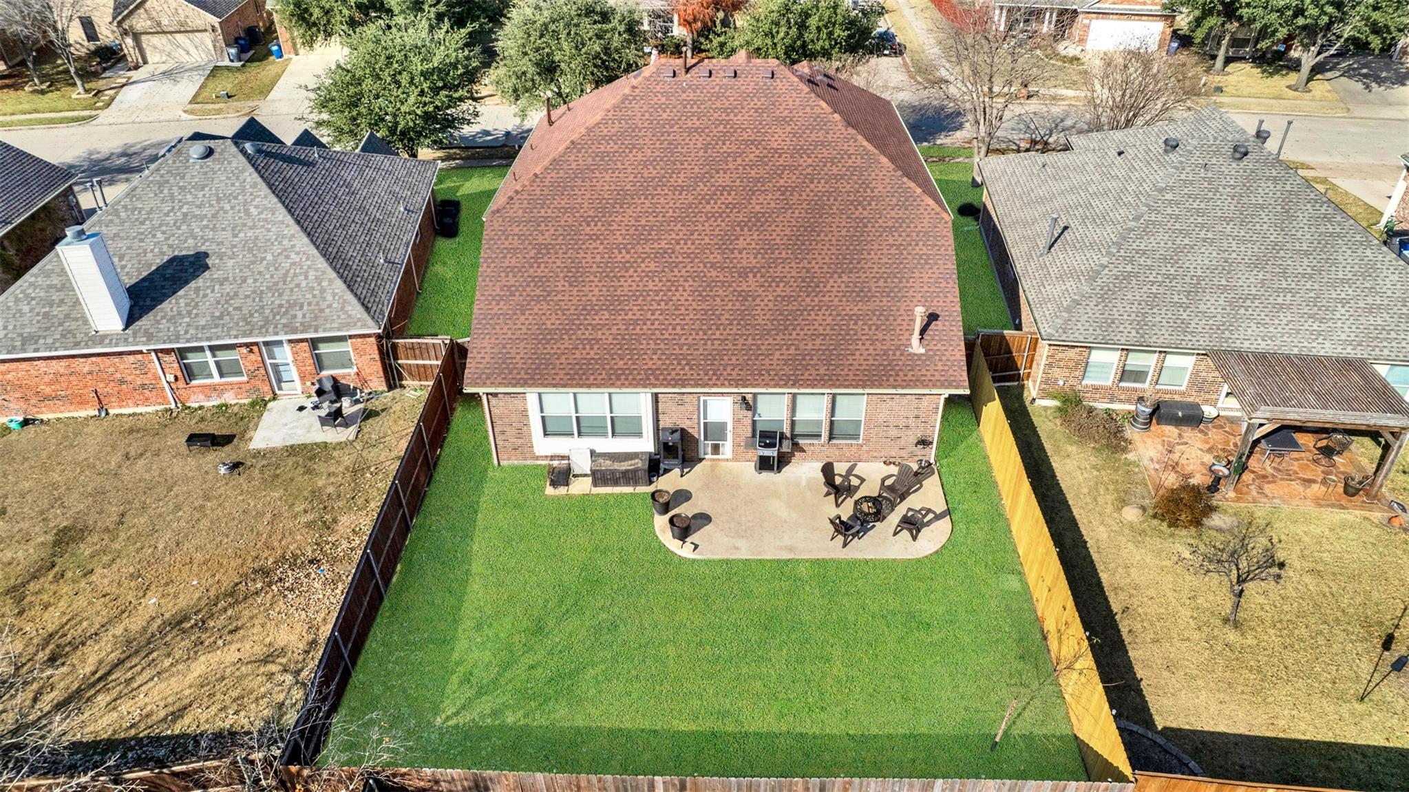 main property photo 32