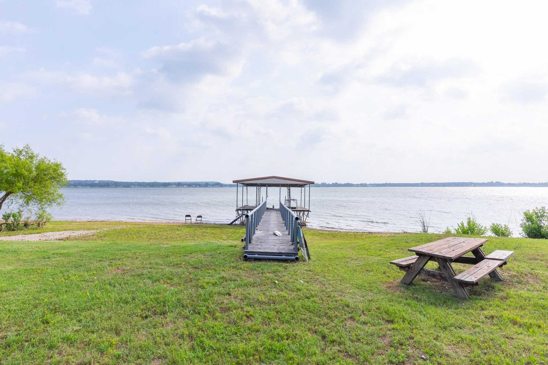 main property photo 32