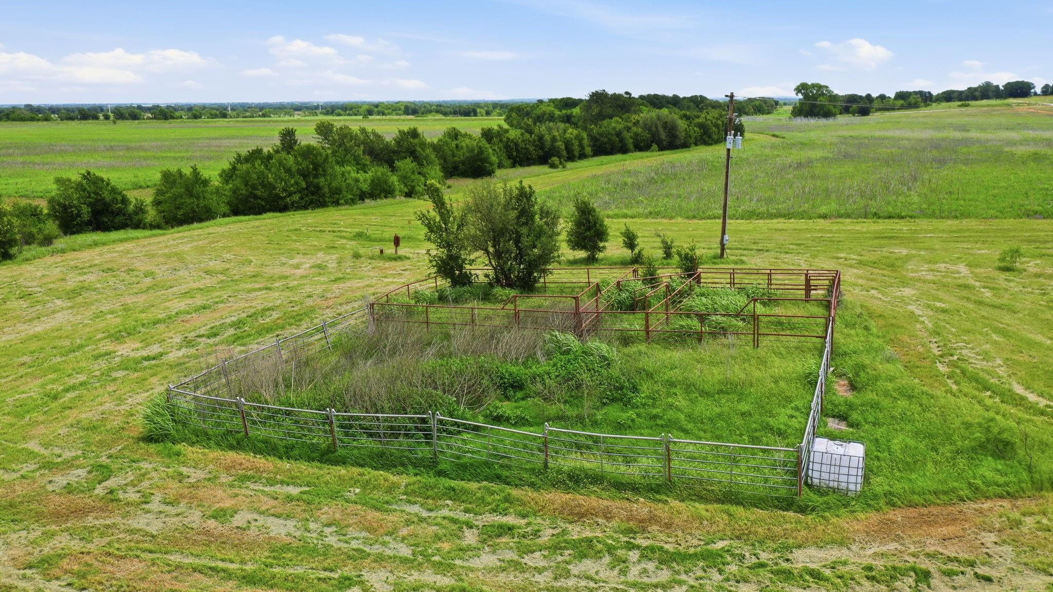 main property photo 26