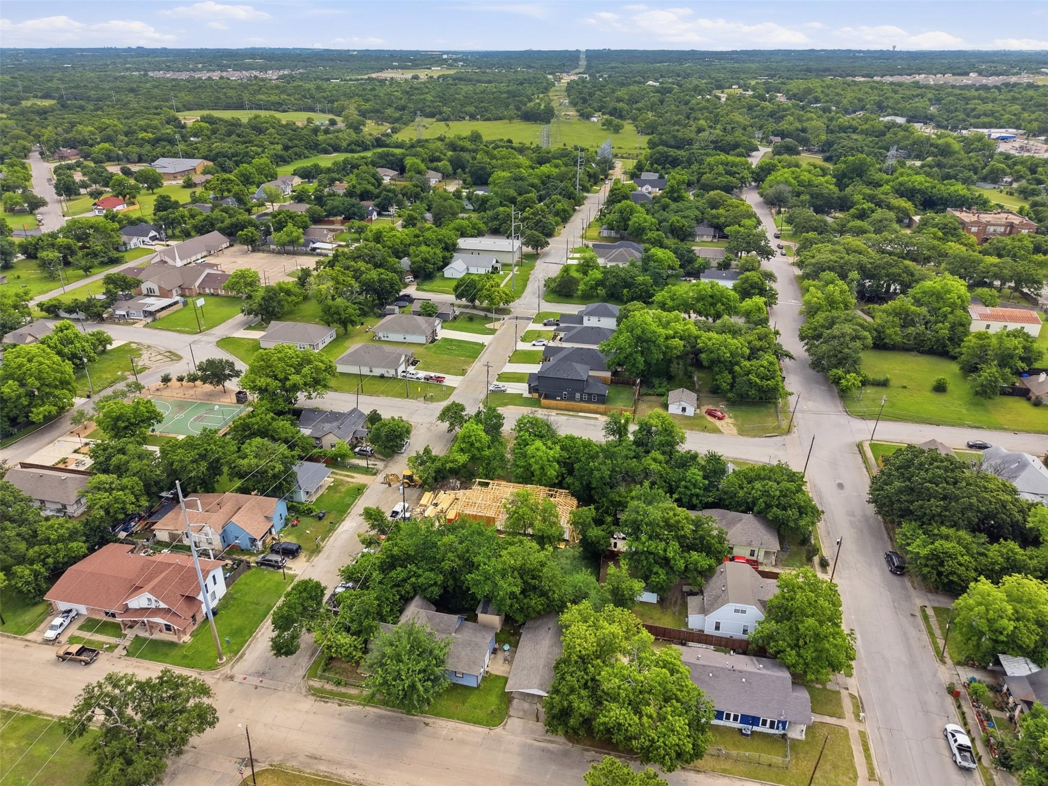 main property photo 10