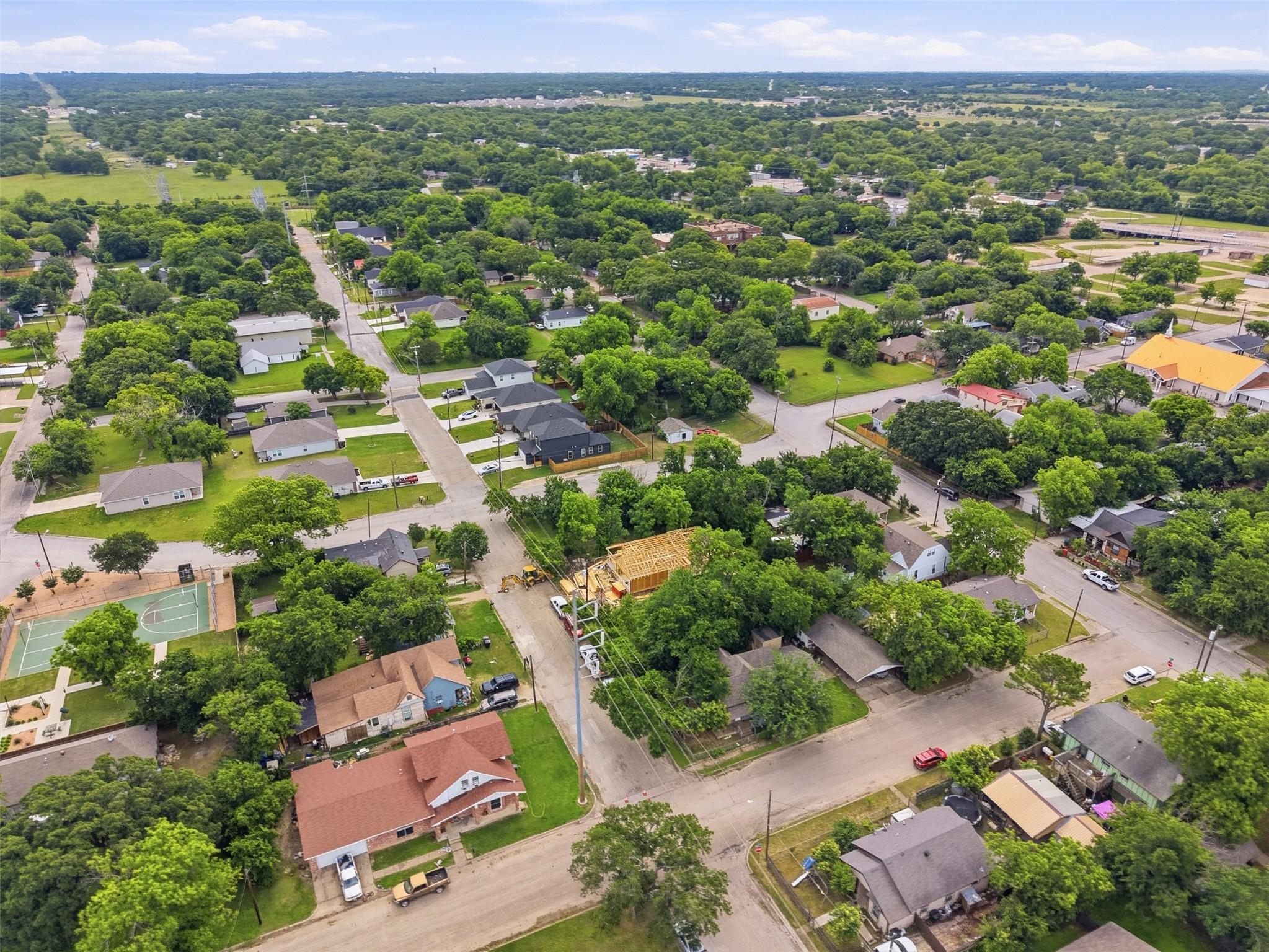 main property photo 34