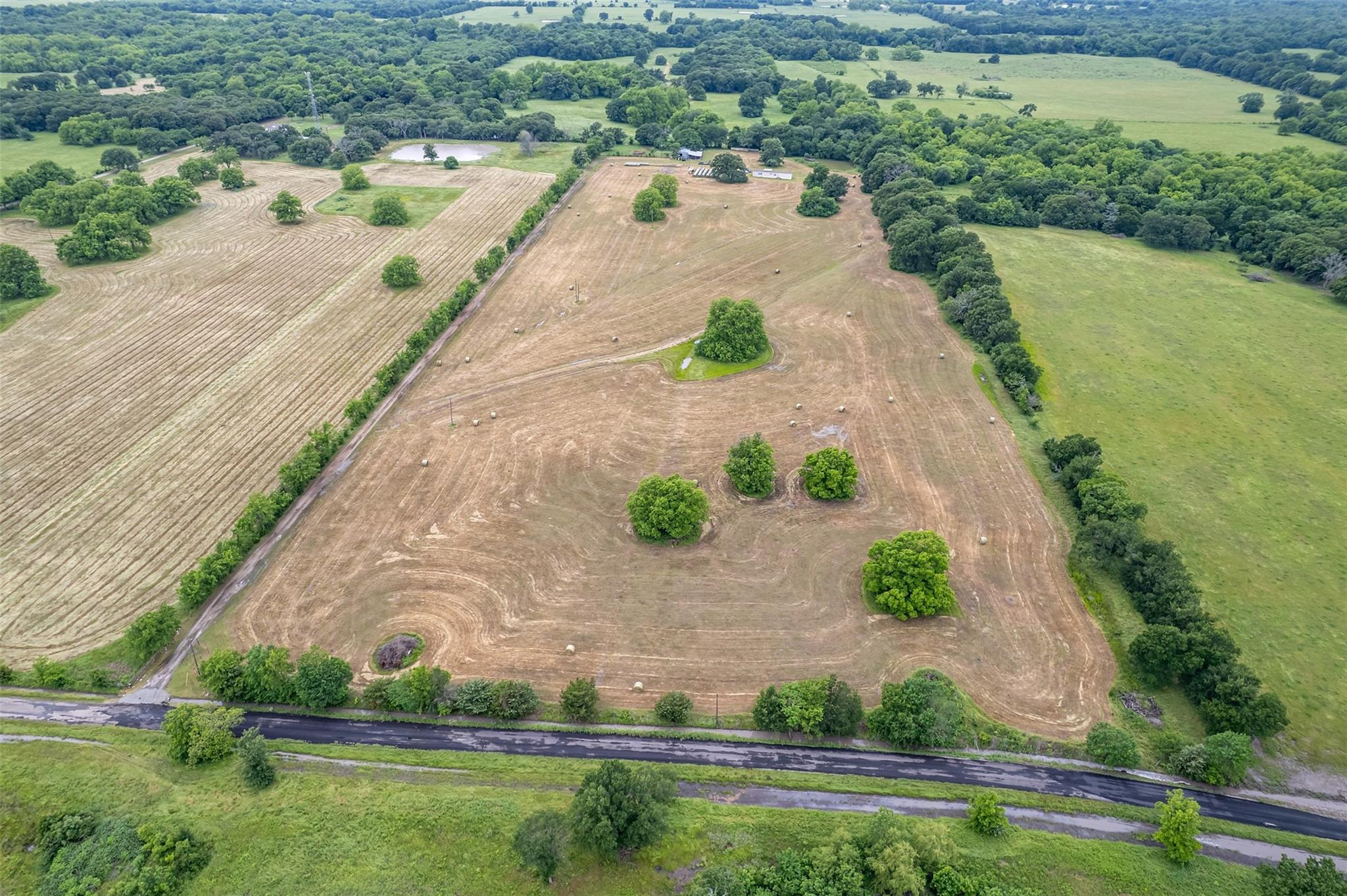 main property photo 7