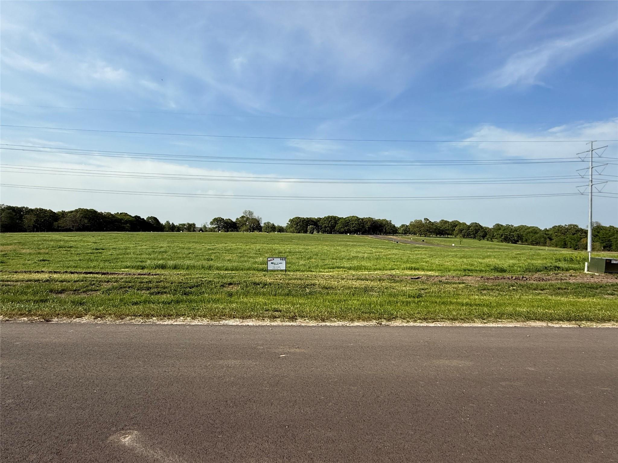 main property photo 11