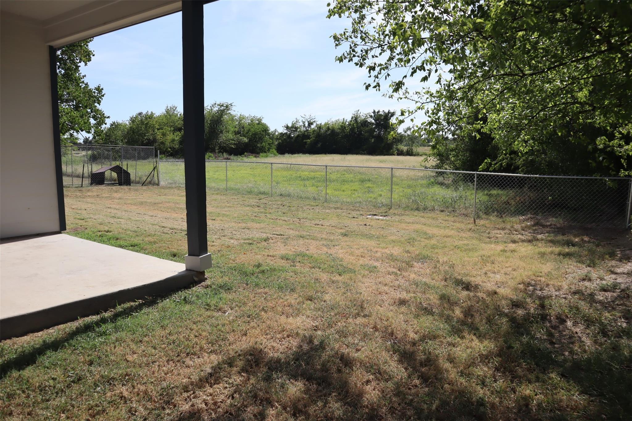 main property photo 7