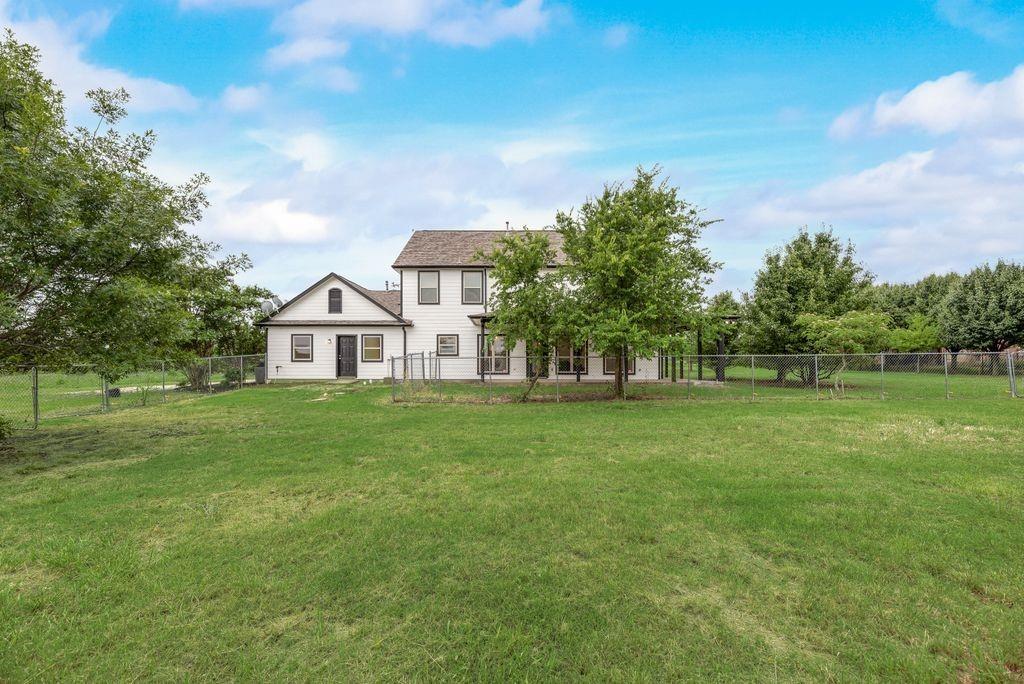 main property photo 30