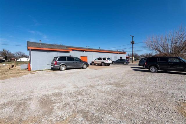 main property photo 11