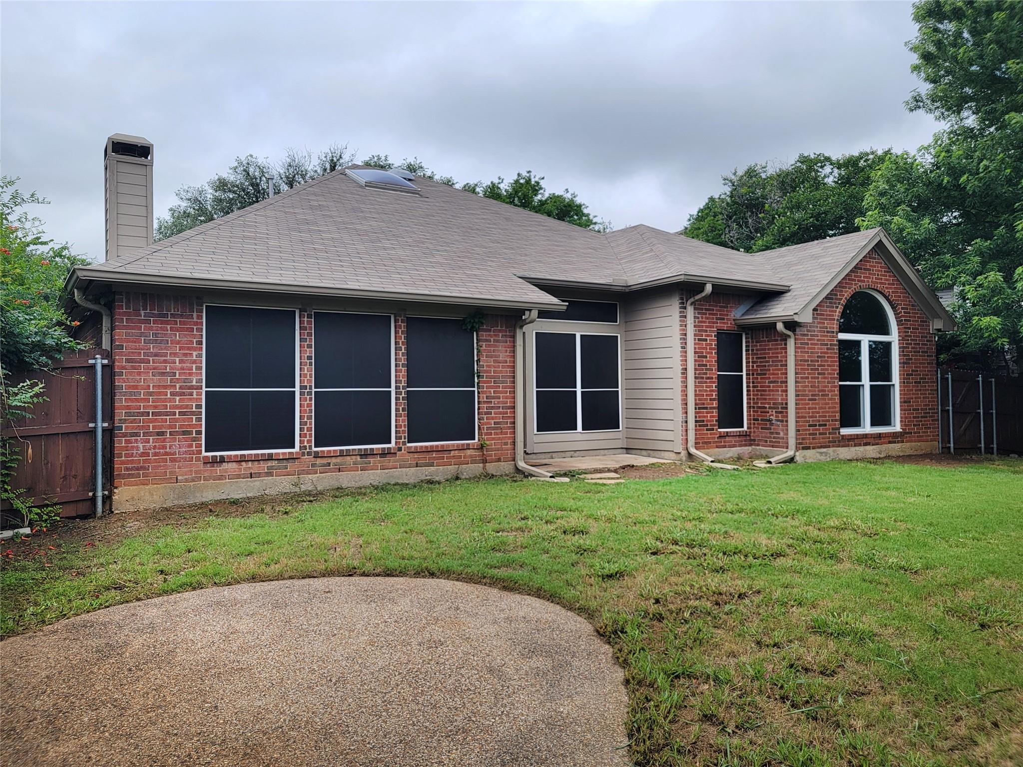 main property photo 28