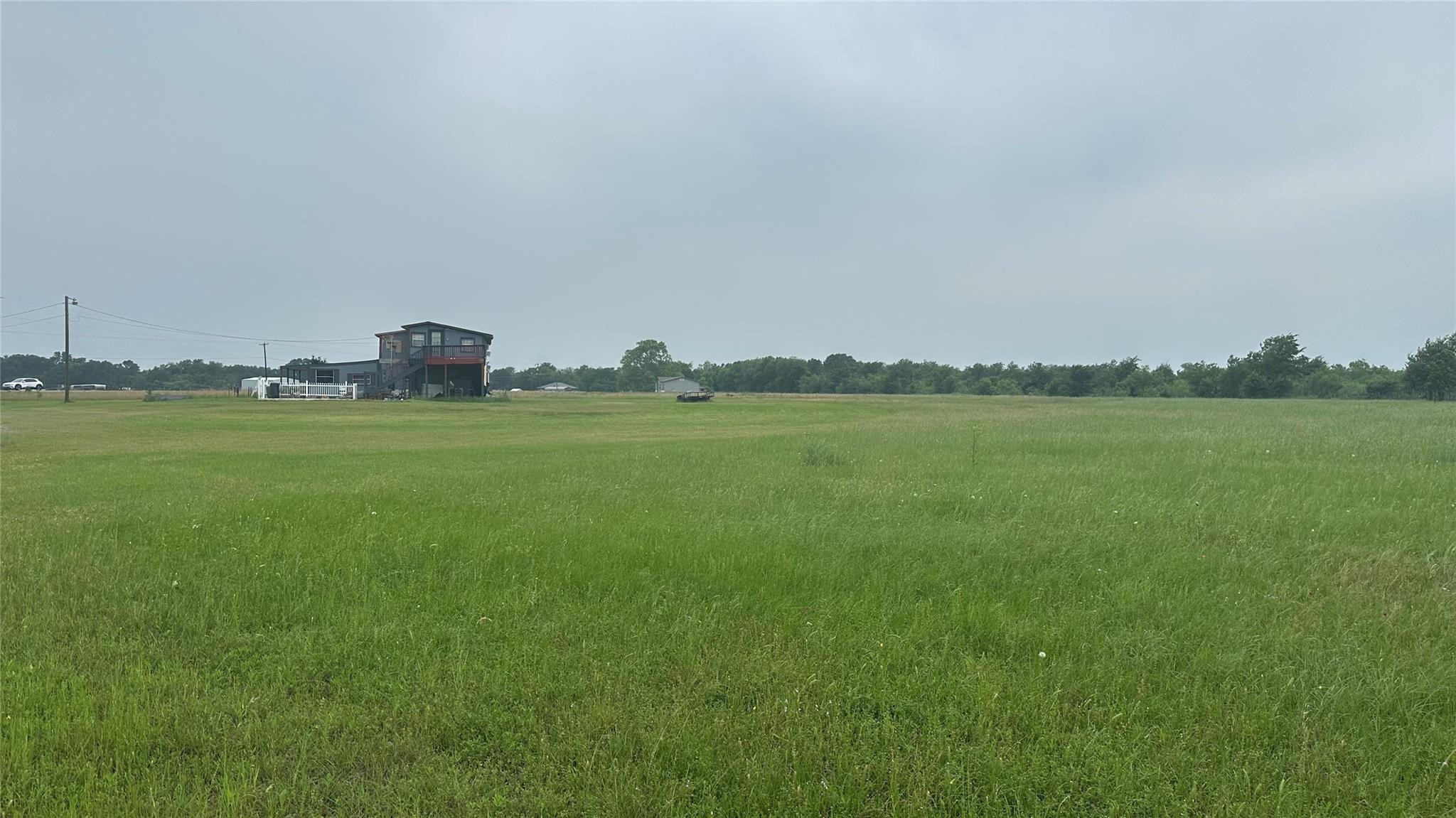 main property photo 6
