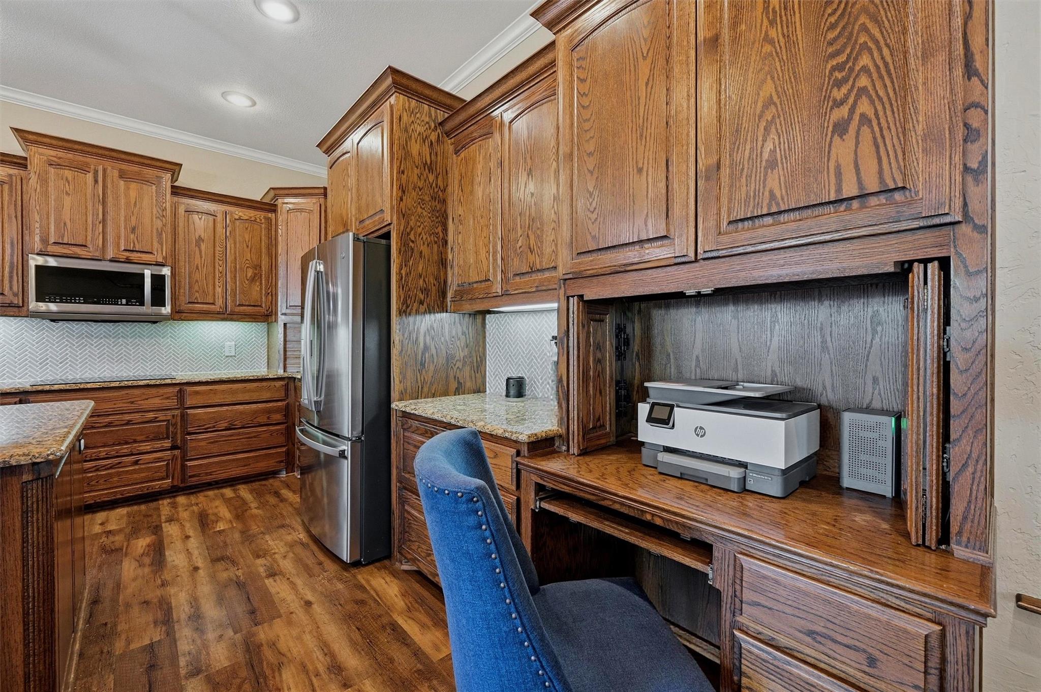 main property photo 15