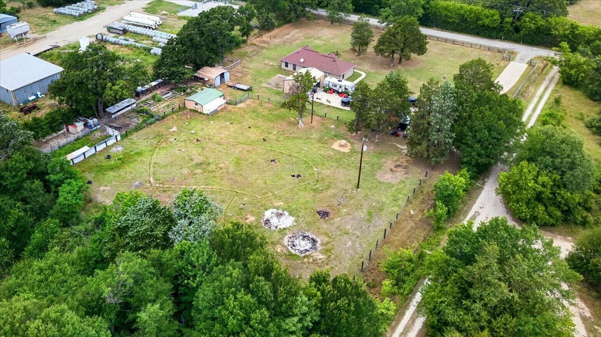 main property photo 32