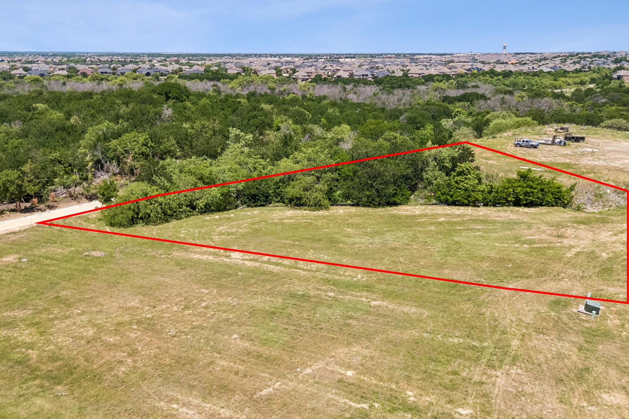 main property photo 25