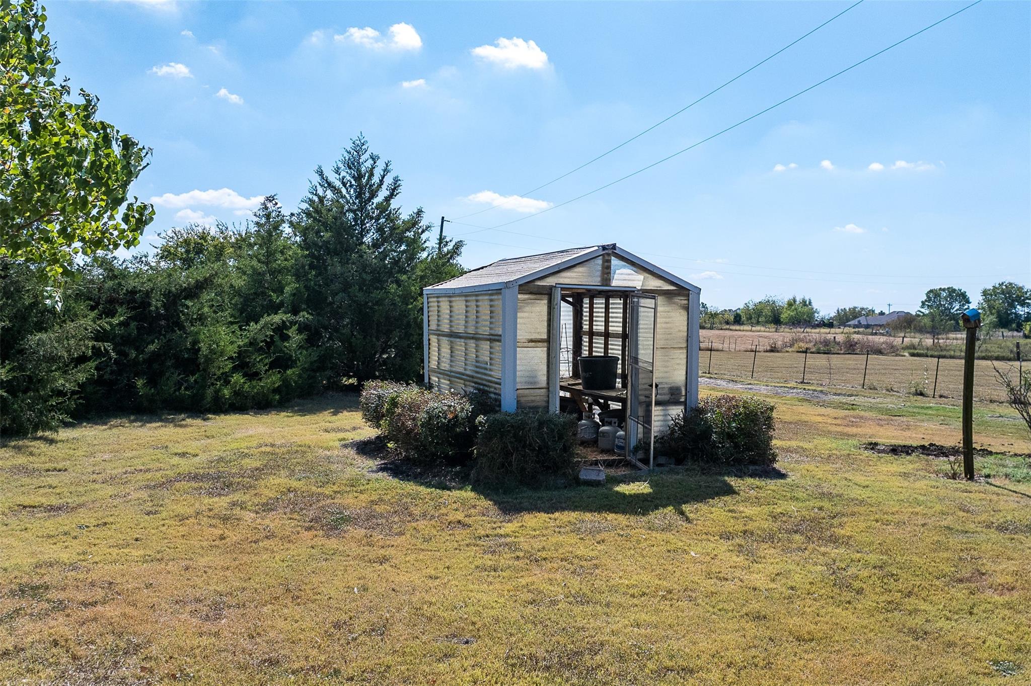 main property photo 38