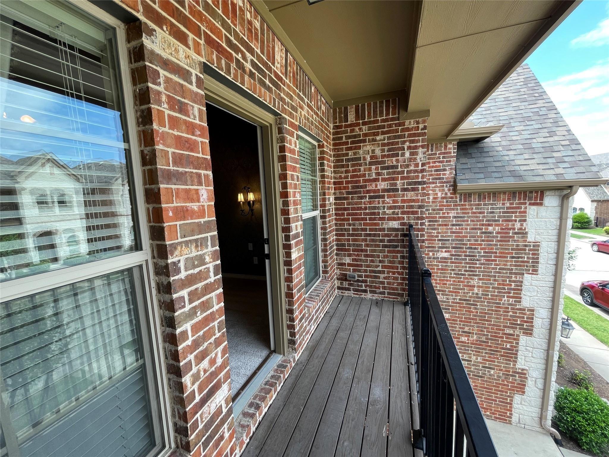 main property photo 17