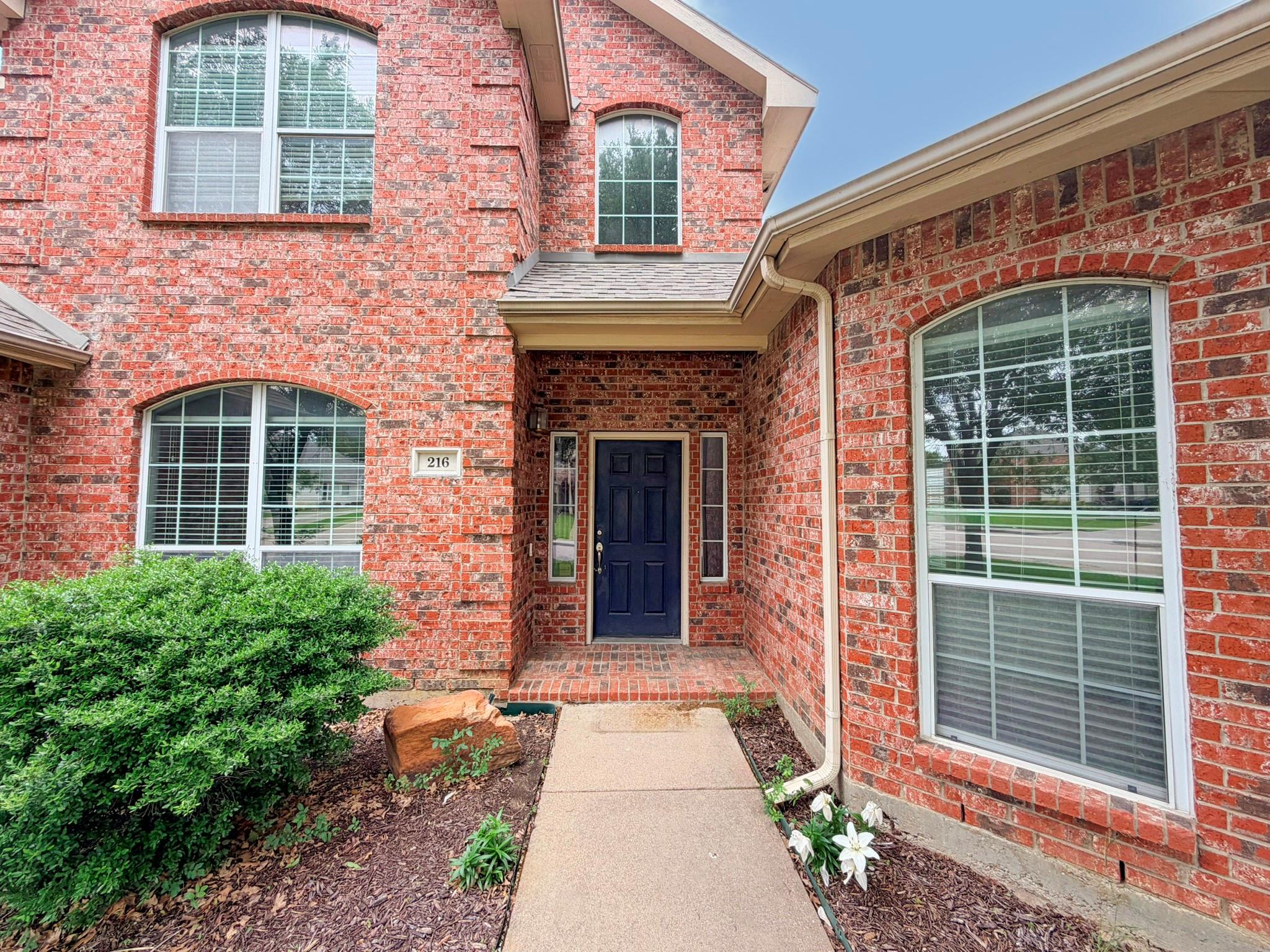 main property photo 3