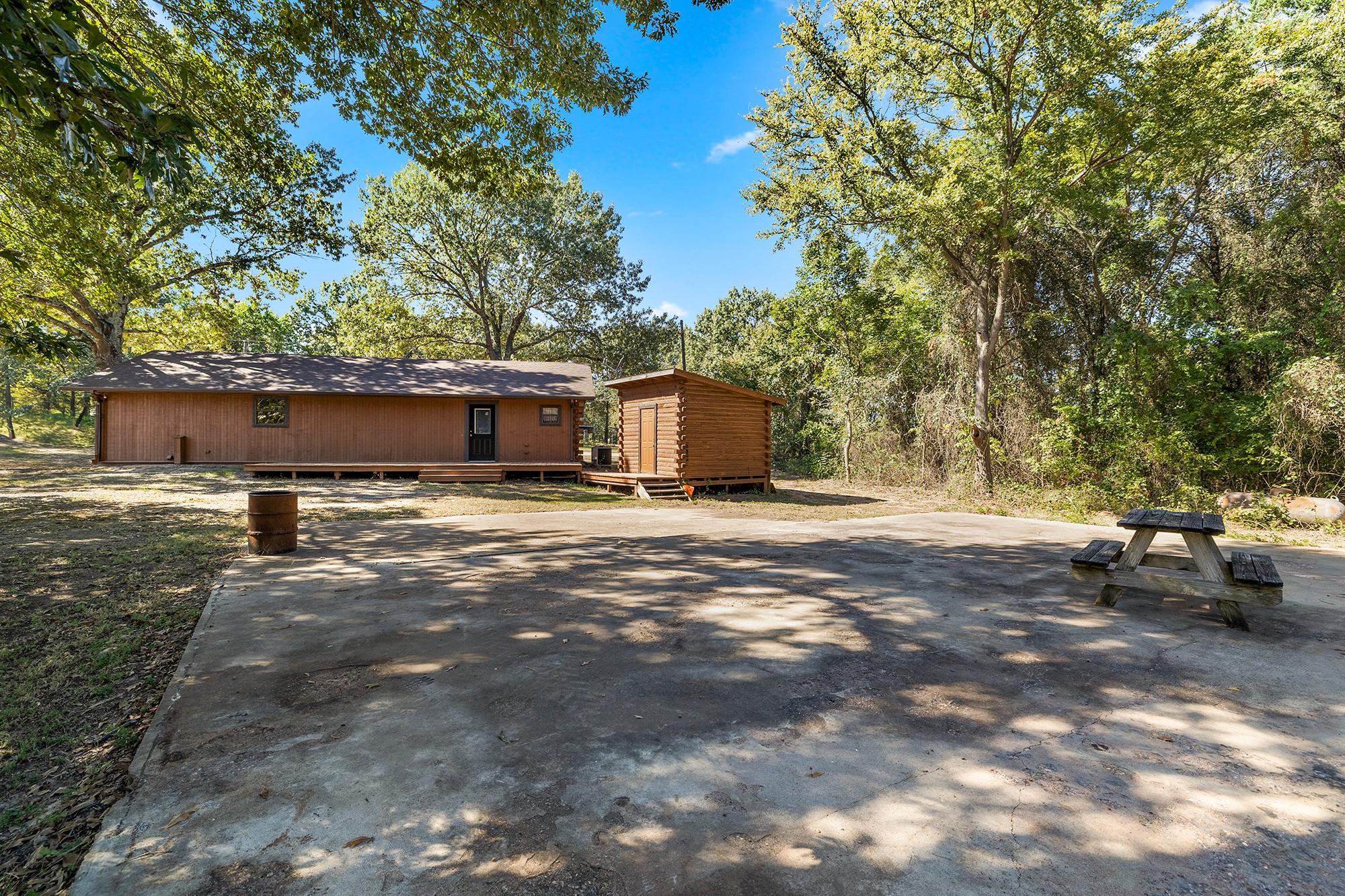 main property photo 26
