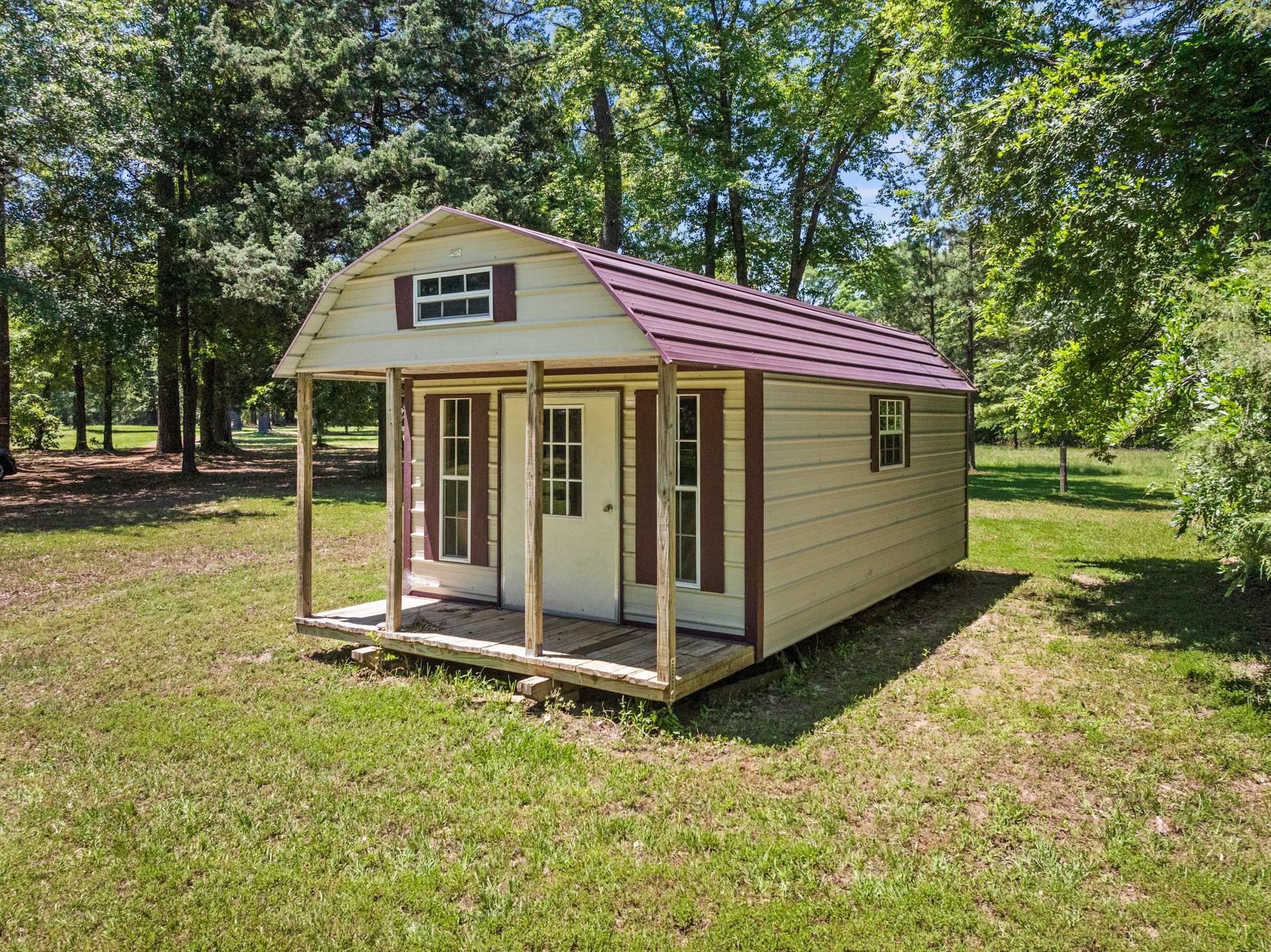 main property photo 30