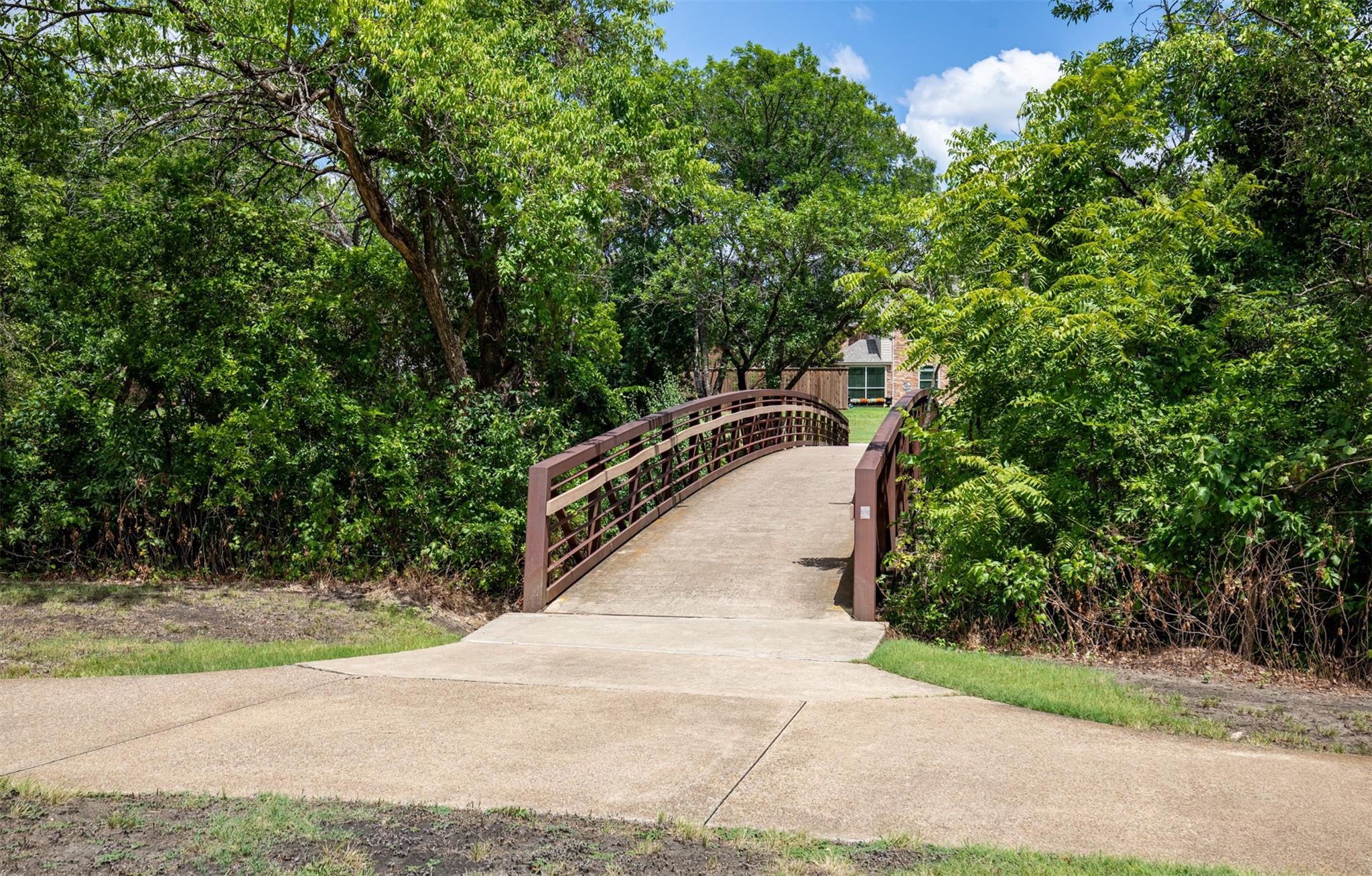 main property photo 32