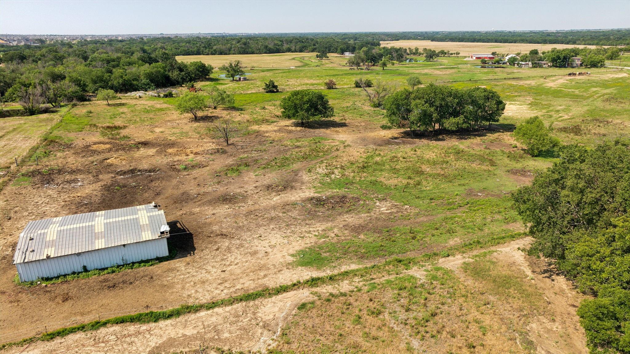 main property photo 10