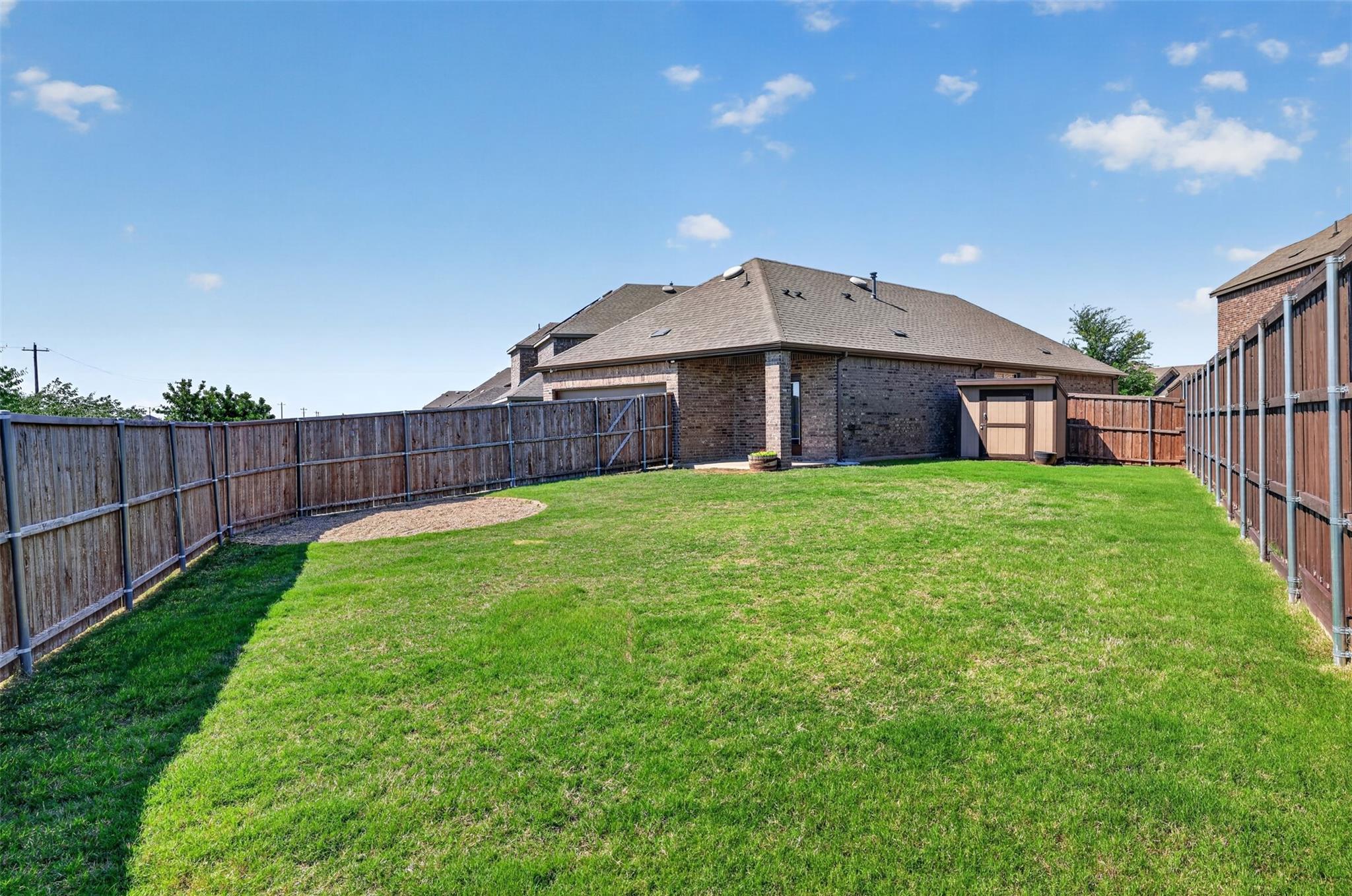 main property photo 26