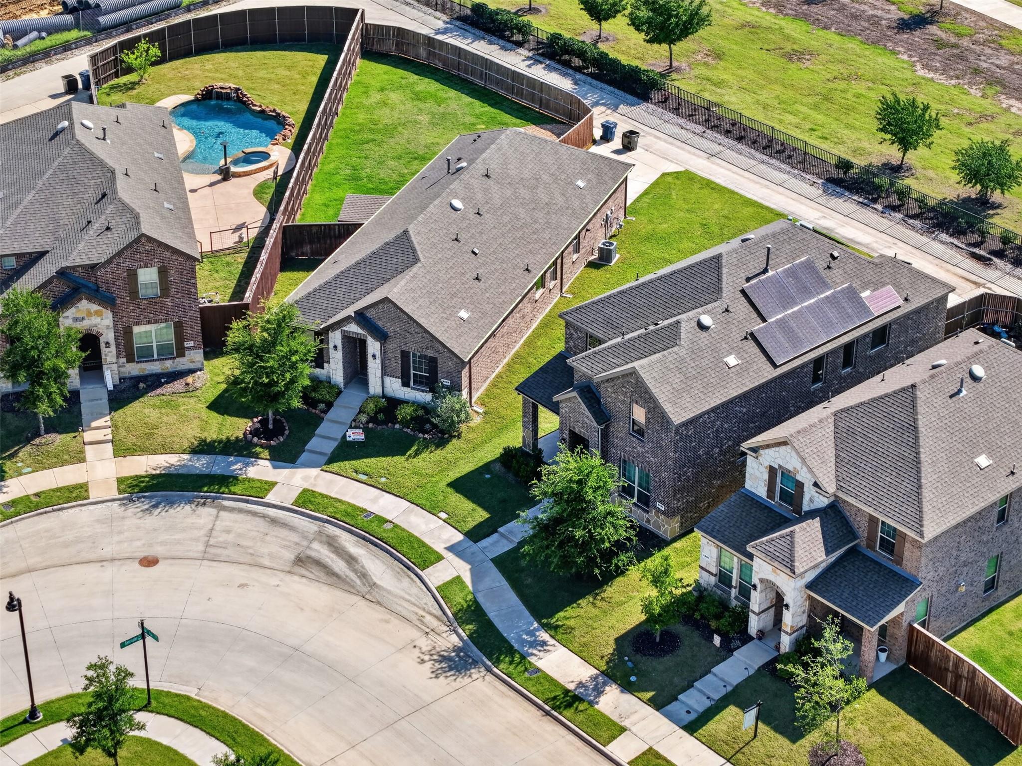 main property photo 29