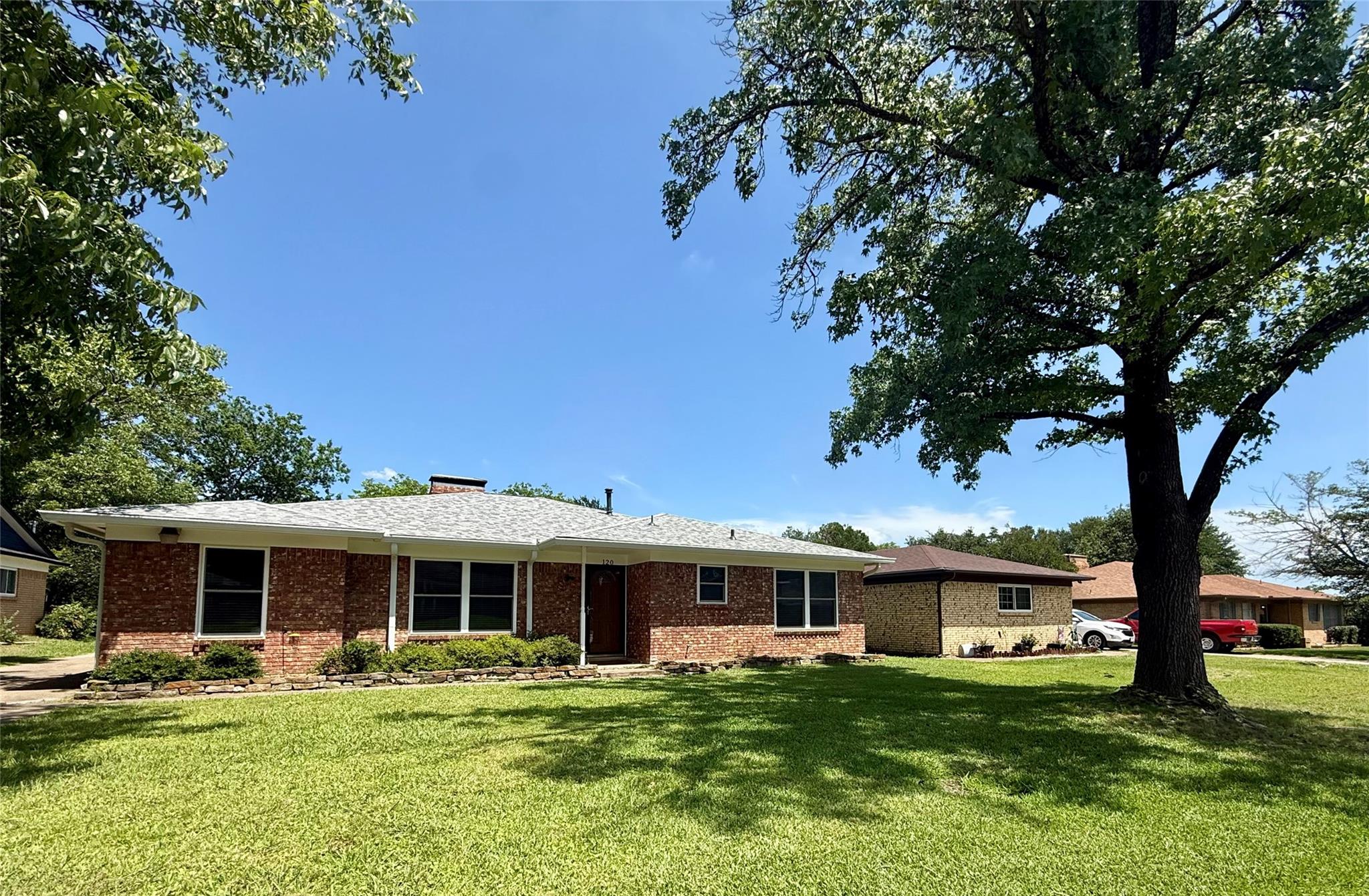 main property photo 1