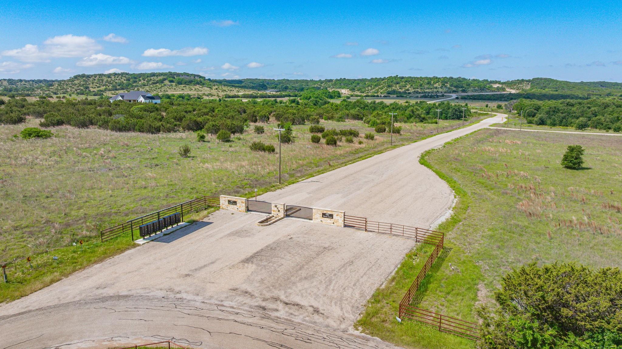 main property photo 19