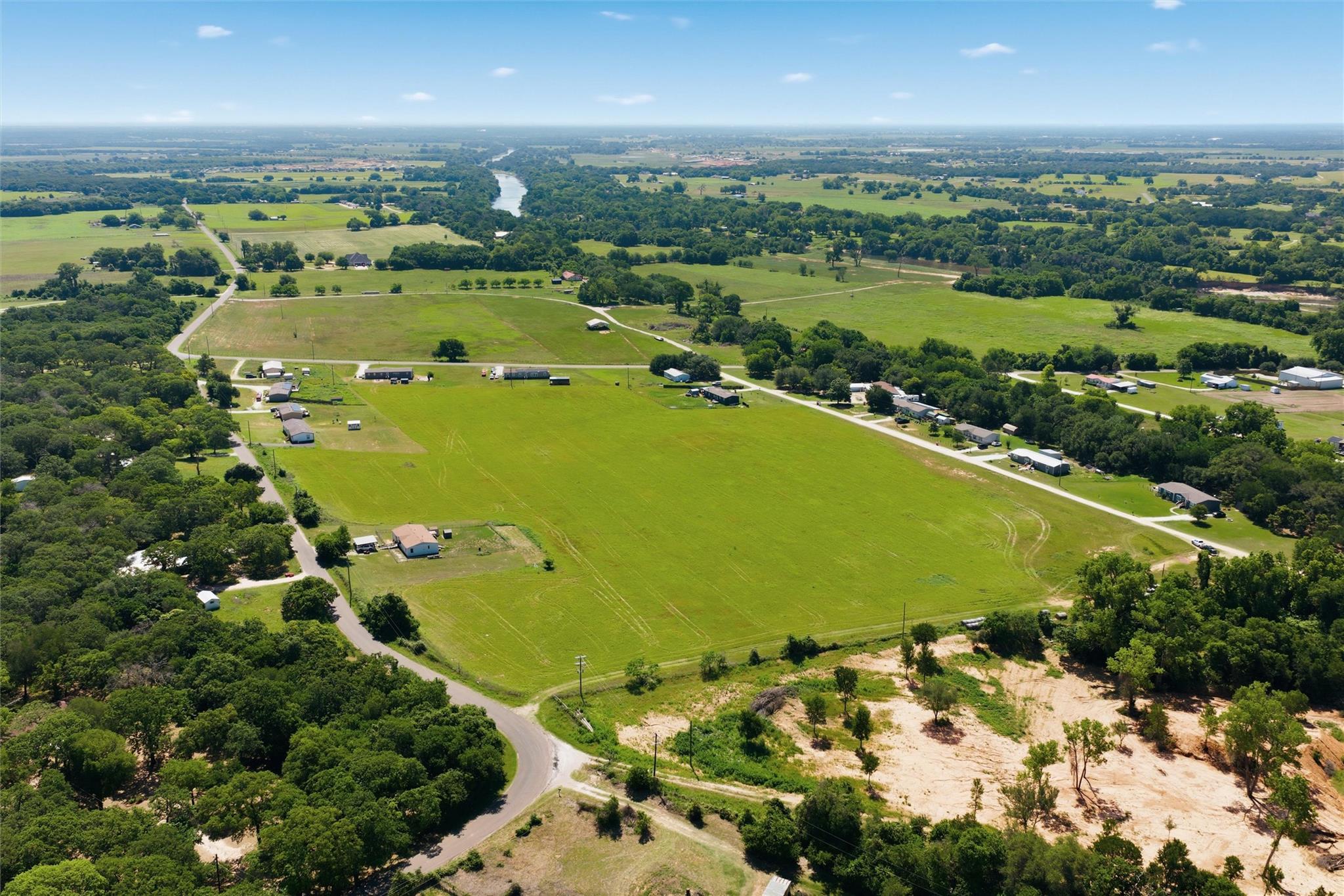 main property photo 6