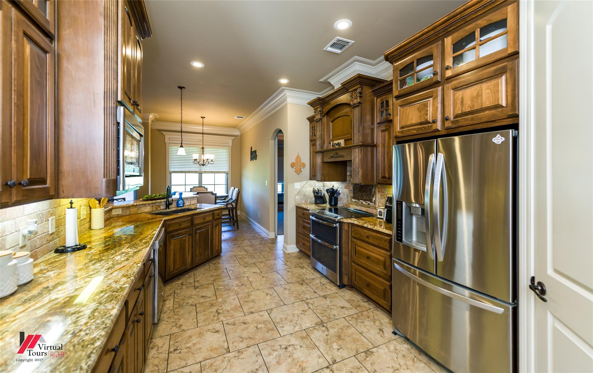main property photo 5