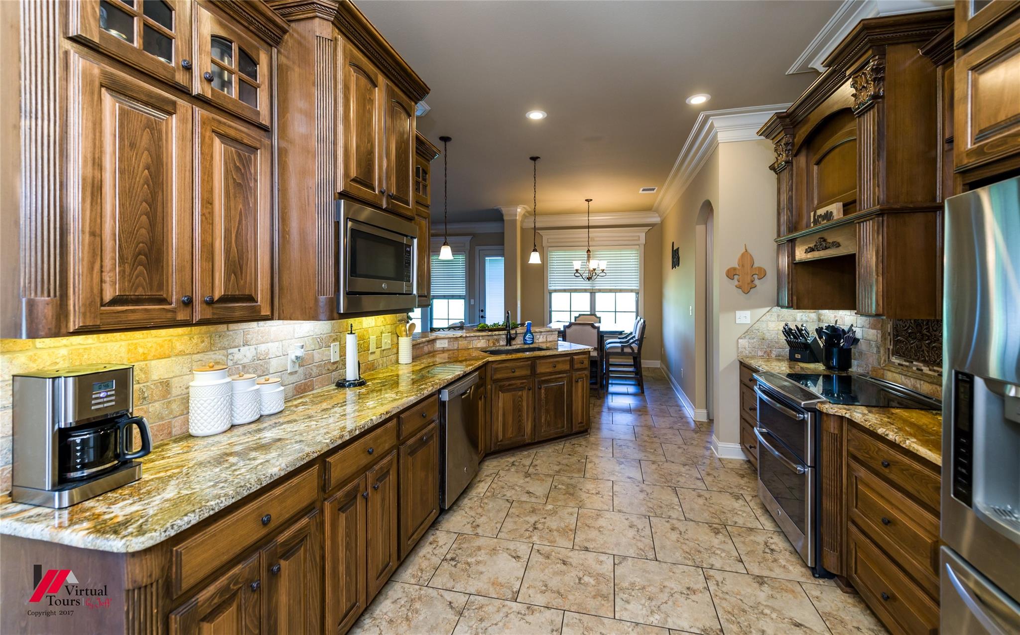 main property photo 7