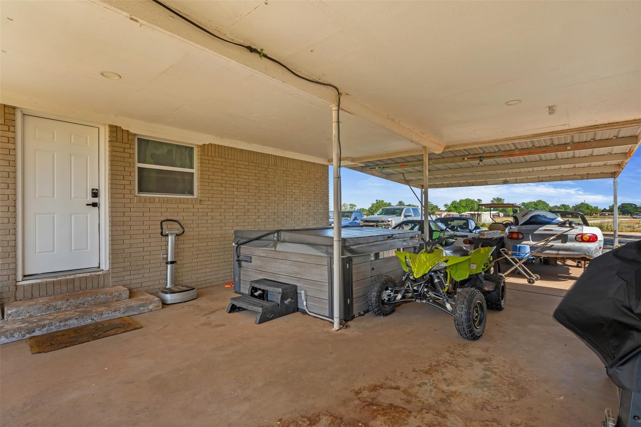 main property photo 5