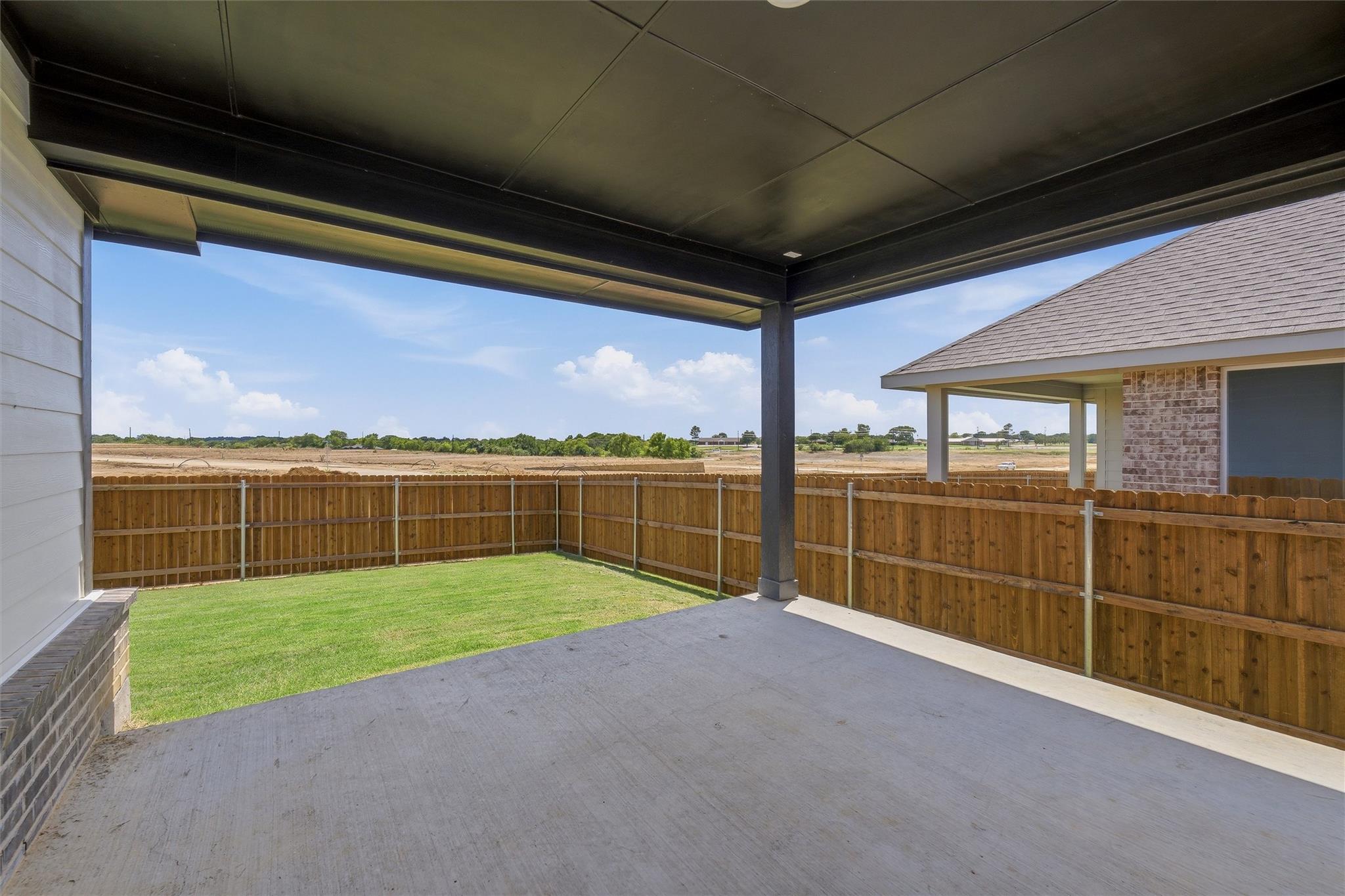 main property photo 15