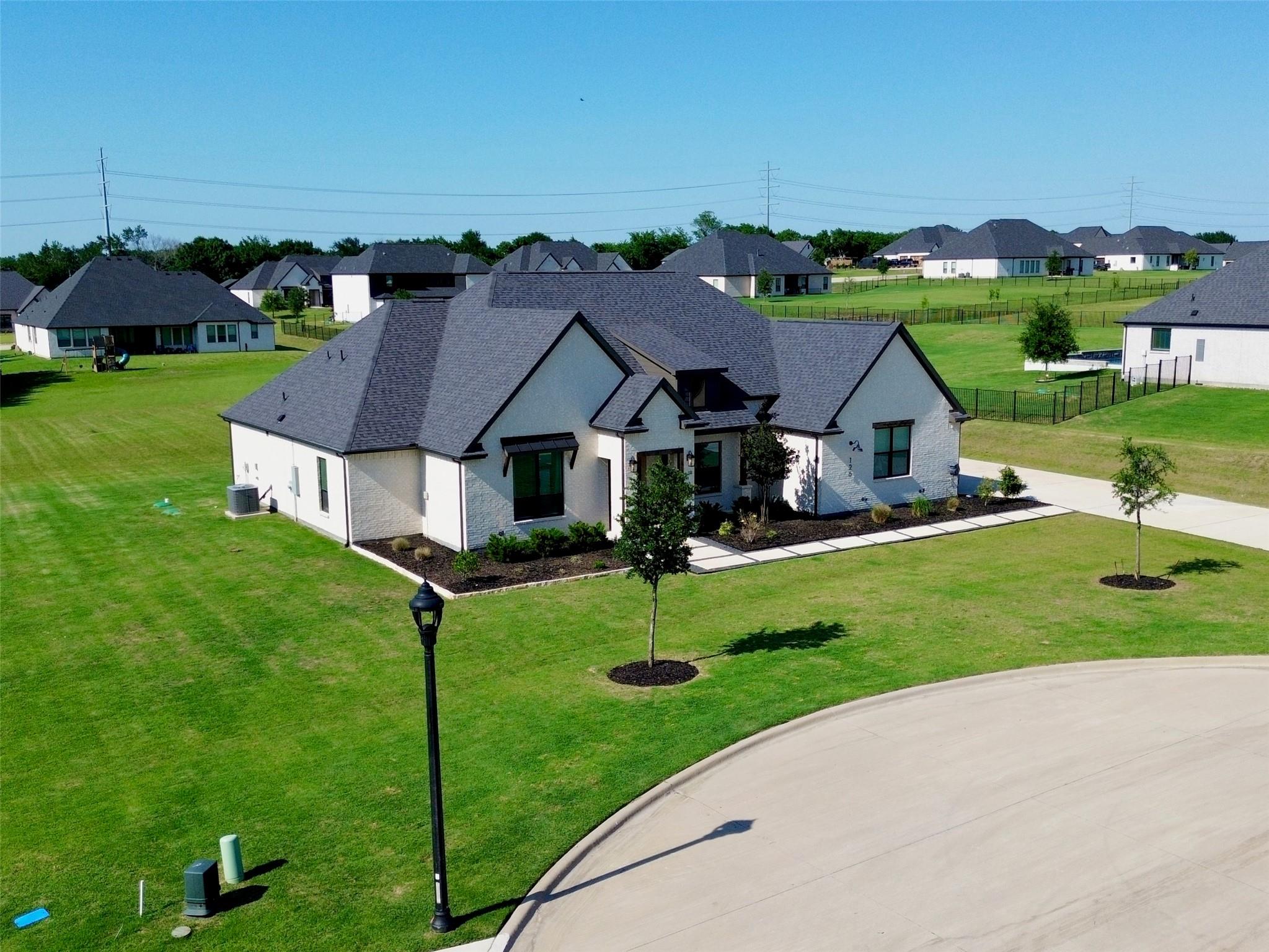 main property photo 37