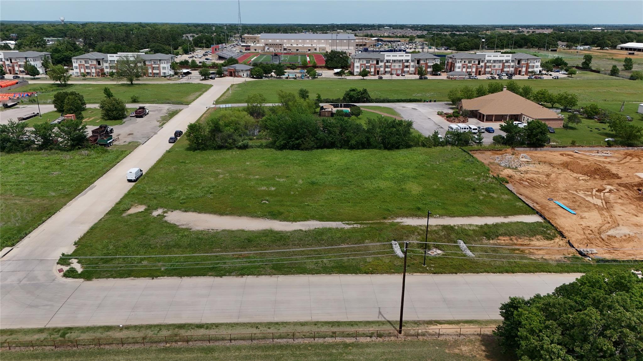 main property photo 9