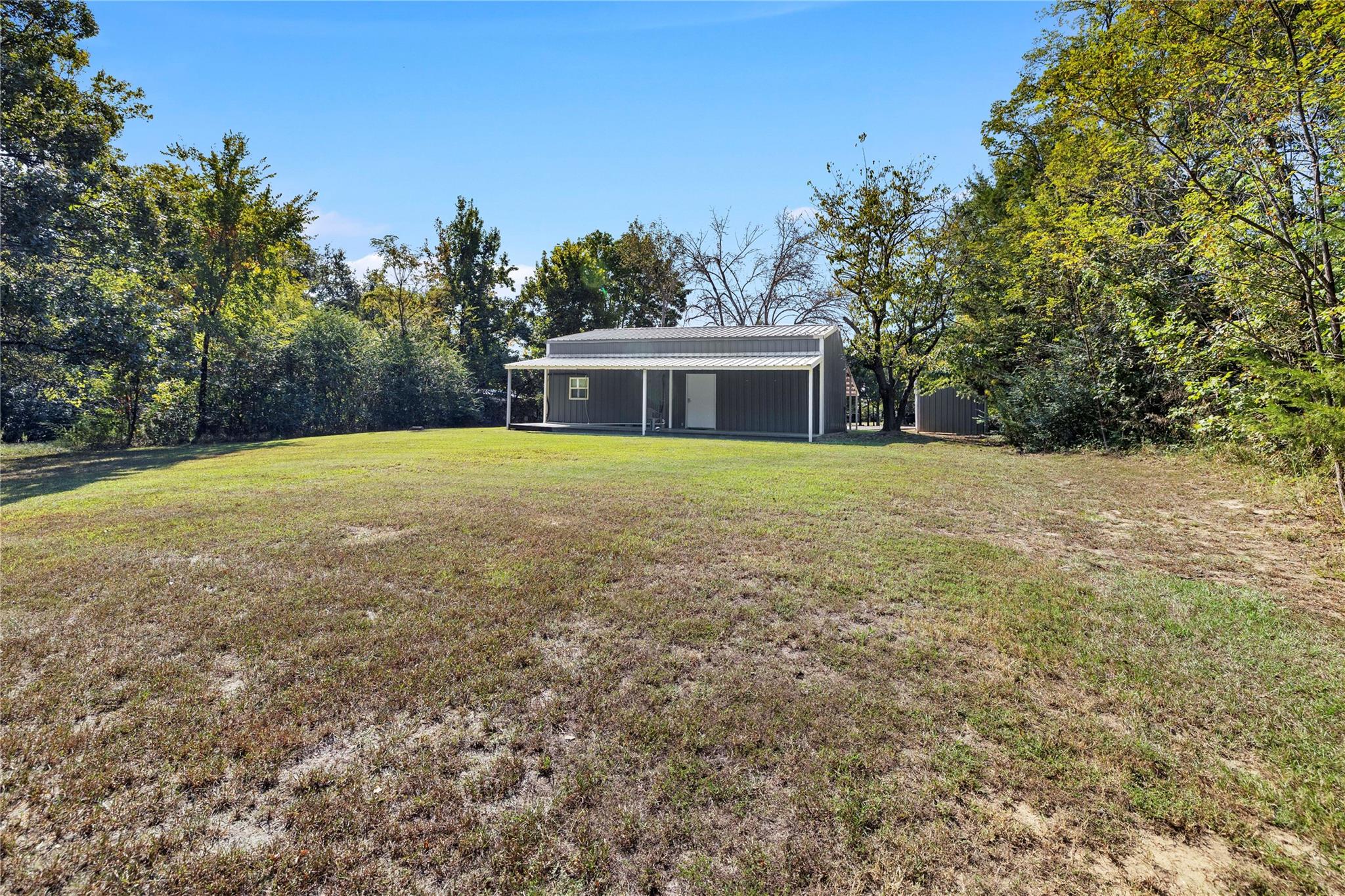 main property photo 26