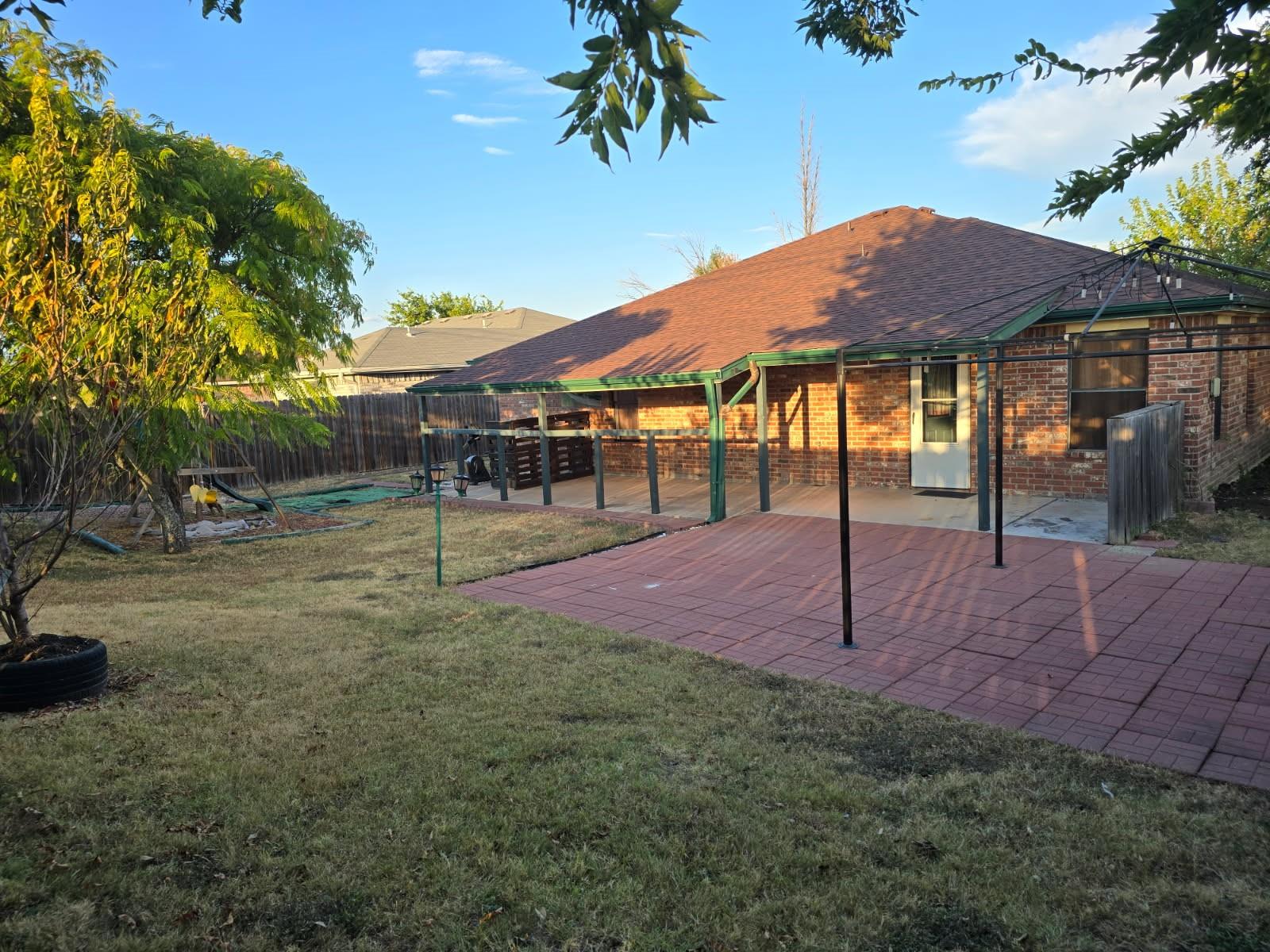 main property photo 14